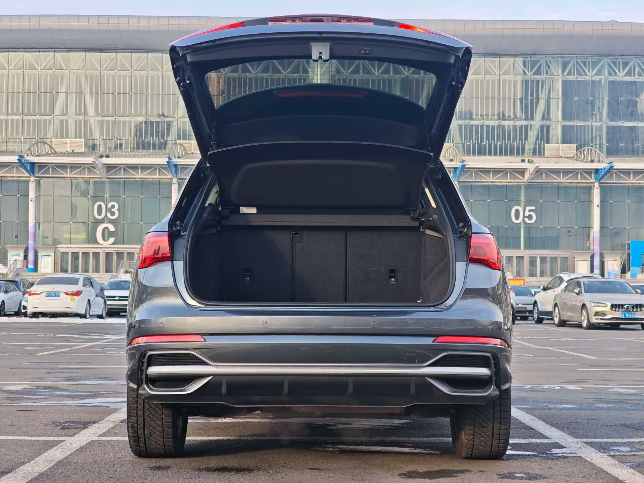 Audi Q3 2021 г. 32139 км. — фото 29