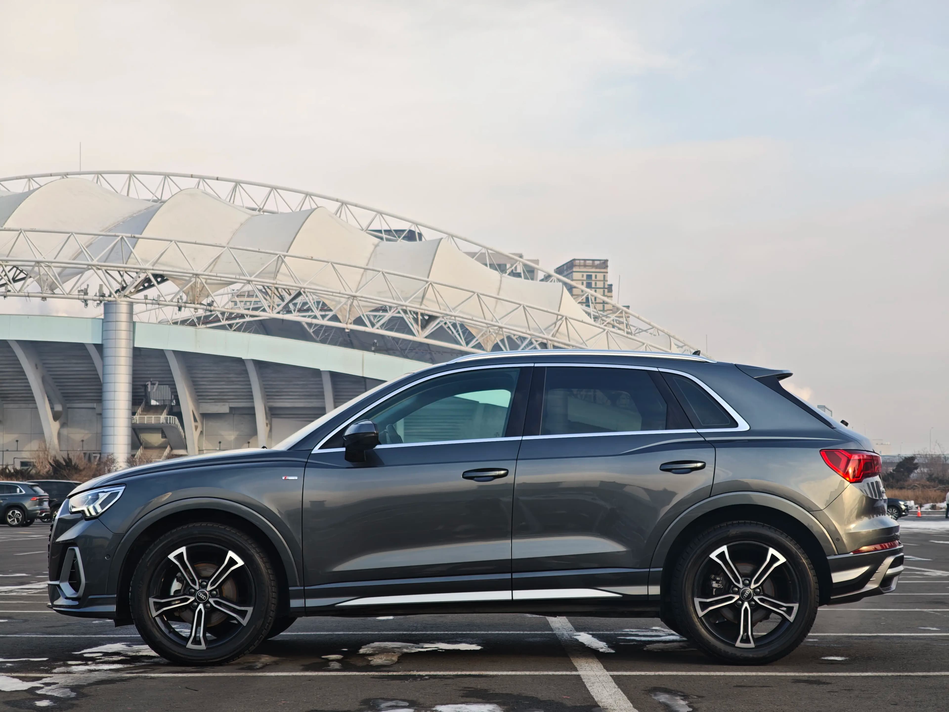 Audi Q3 2021 г. 32139 км. — фото 4