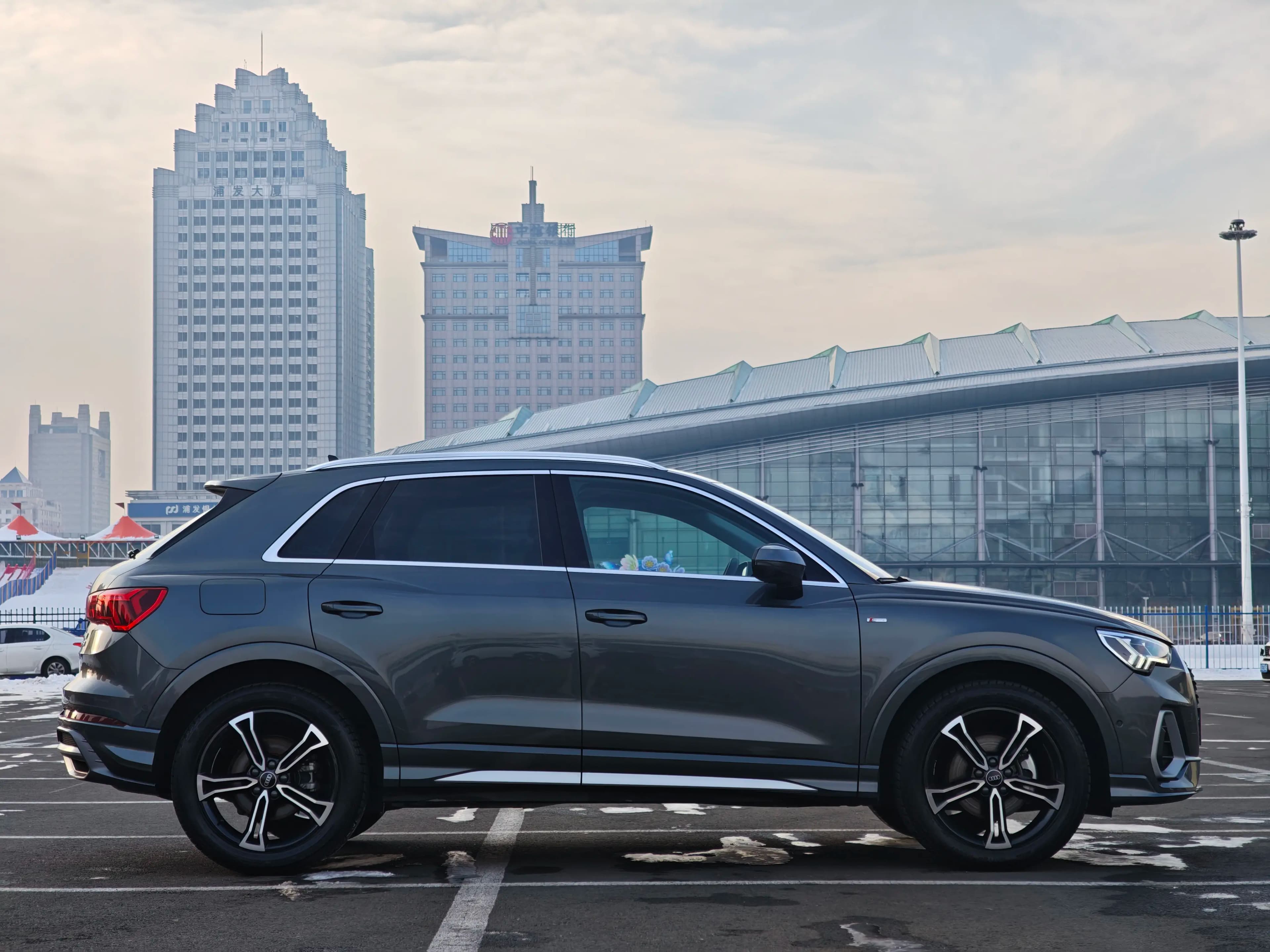 Audi Q3 2021 г. 32139 км. — фото 8