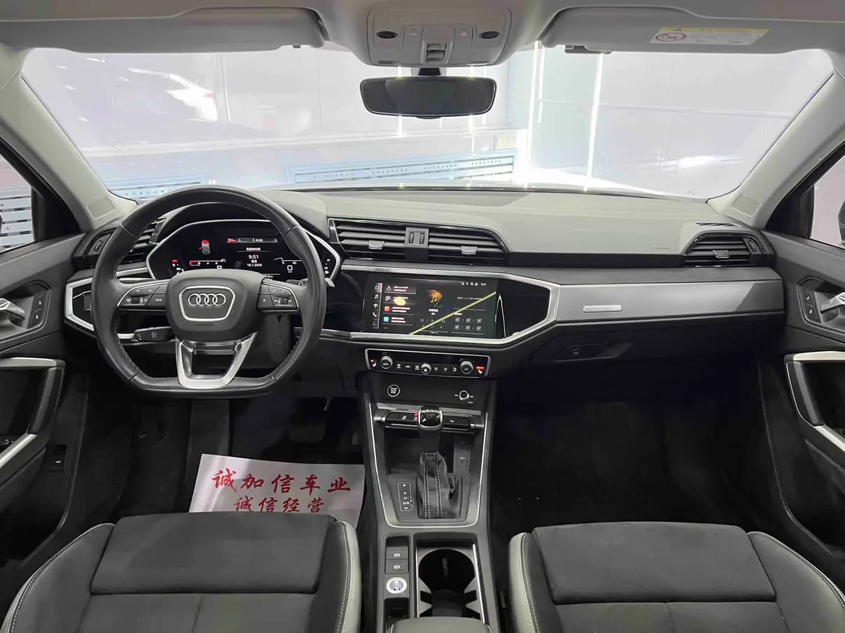 Audi Q3 2023 г. 42146 км. — фото 15