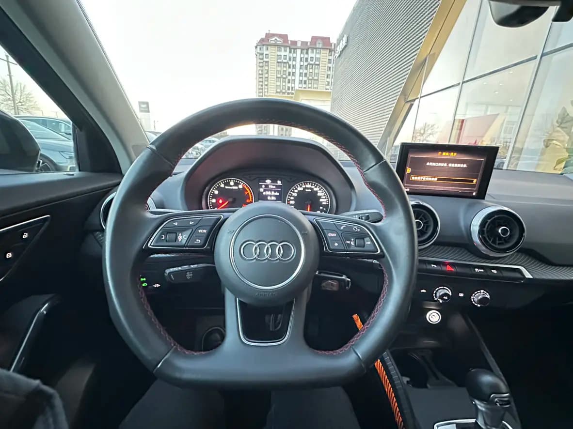 Audi Q2L 2024 г. 17136 км. — фото 9