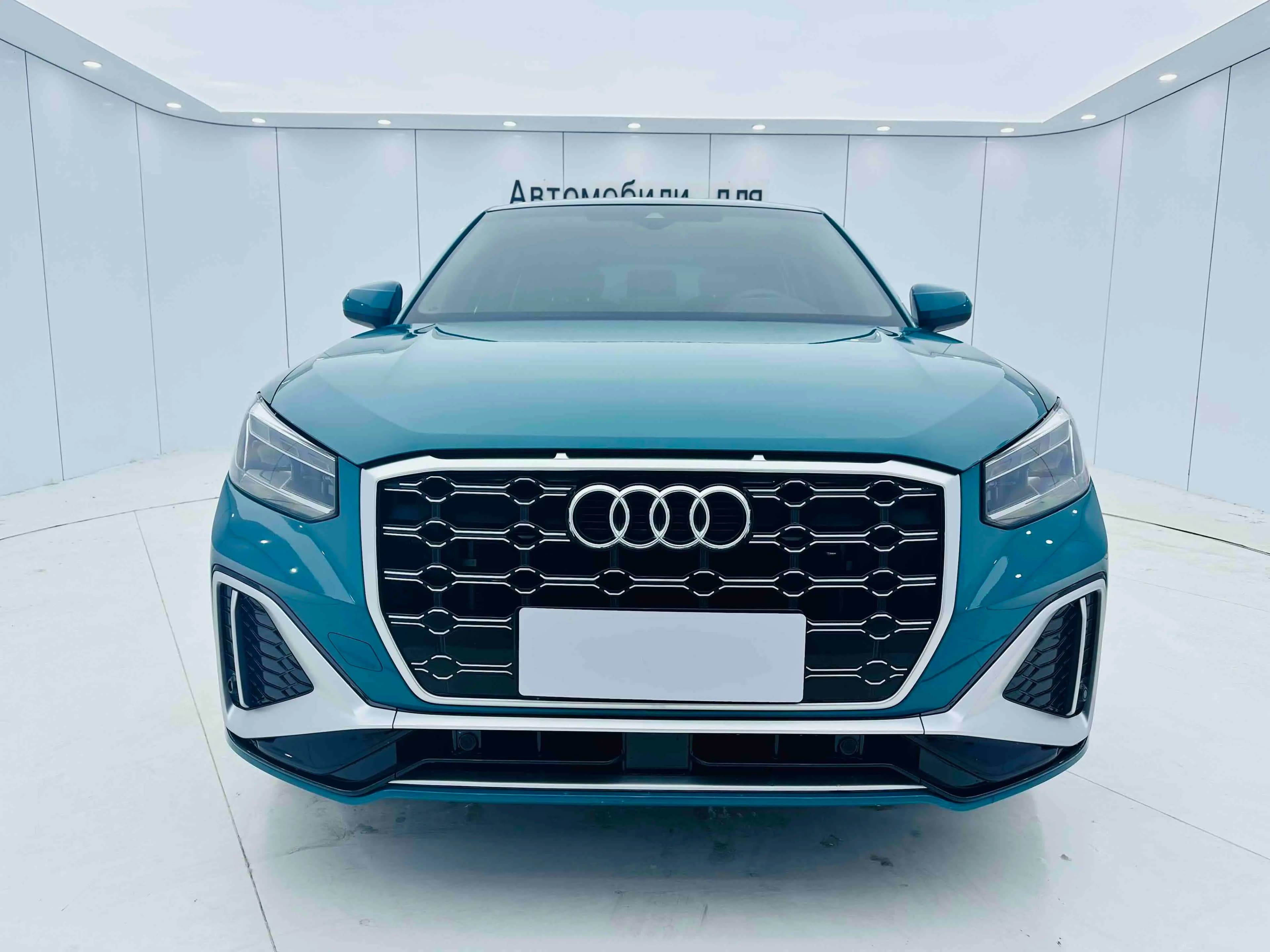 Audi Q2L 2022 г. 29005 км. — фото 2
