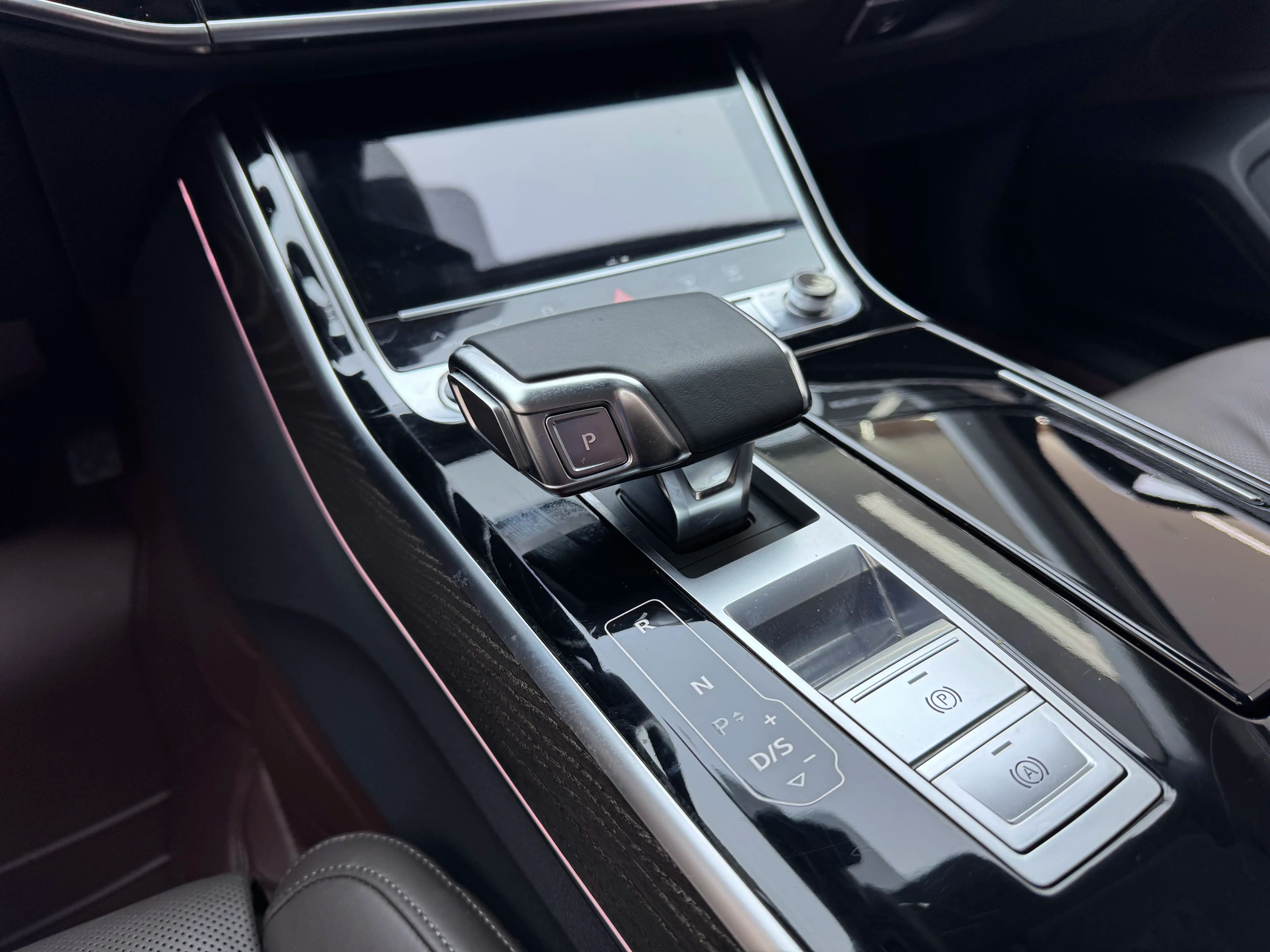 Audi A8 2021 г. 53034 км. — фото 8