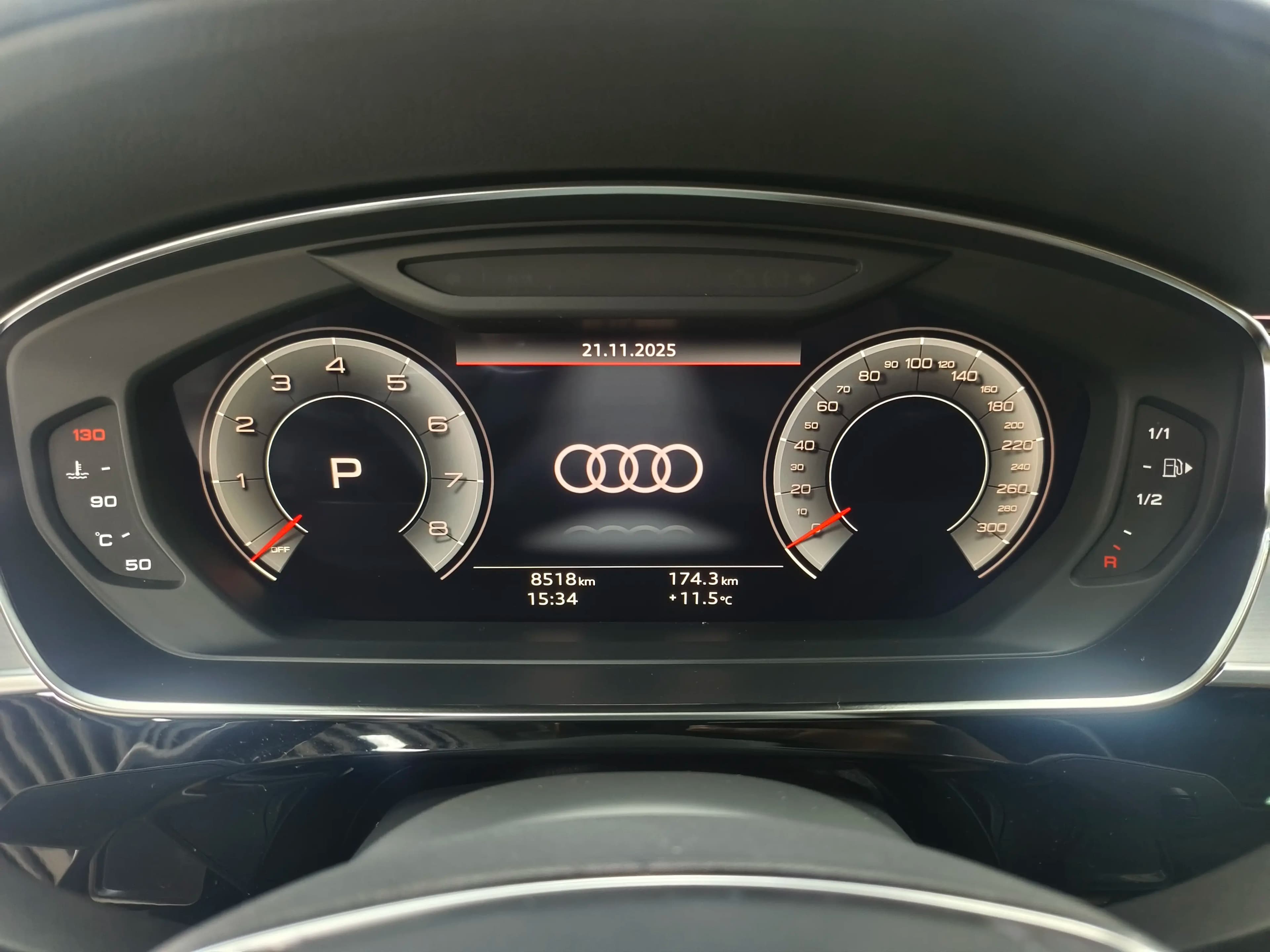 Audi A8 2024 г. 8033 км. — фото 11