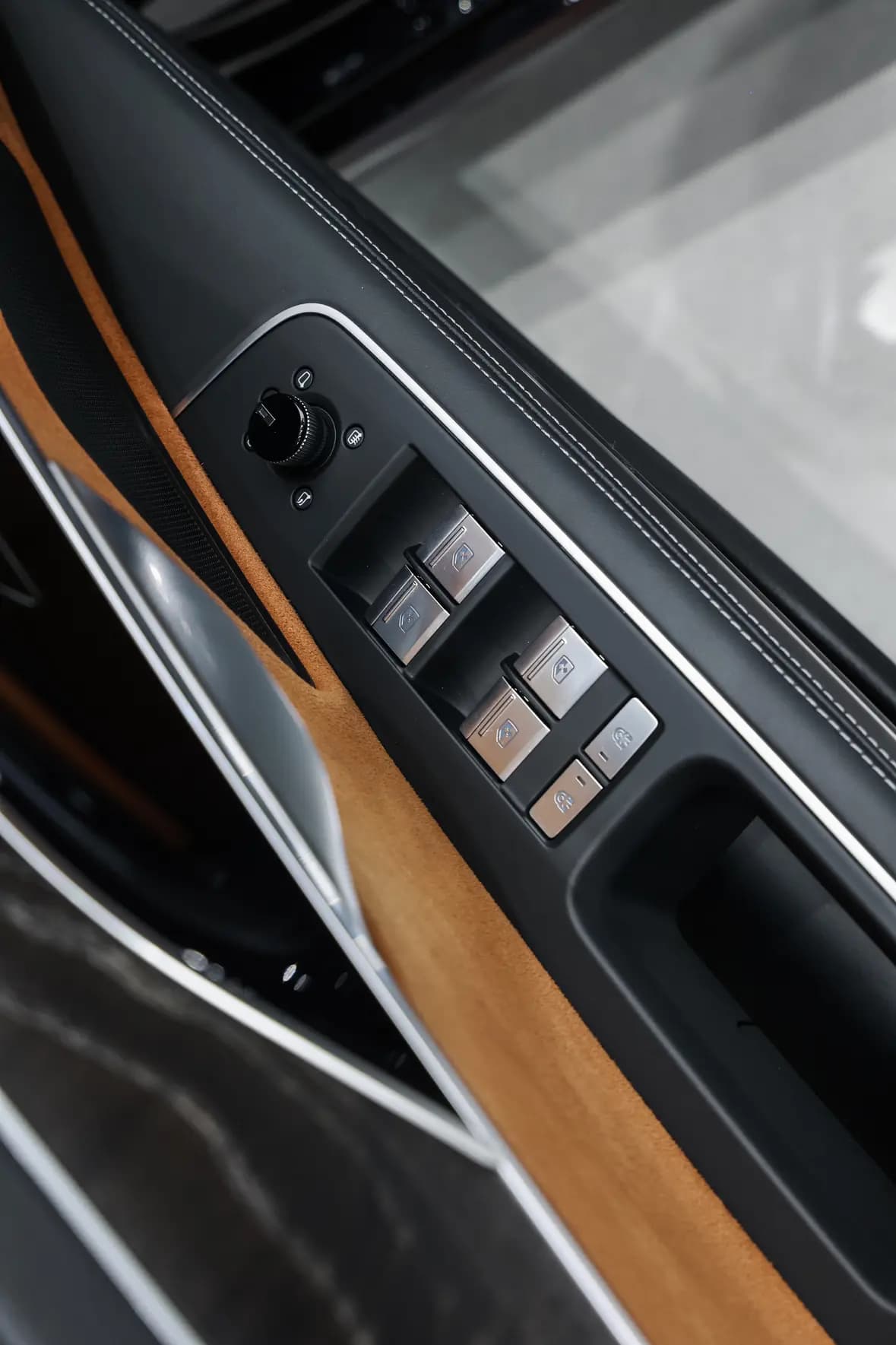 Audi A8 2025 г. 12132 км. — фото 13