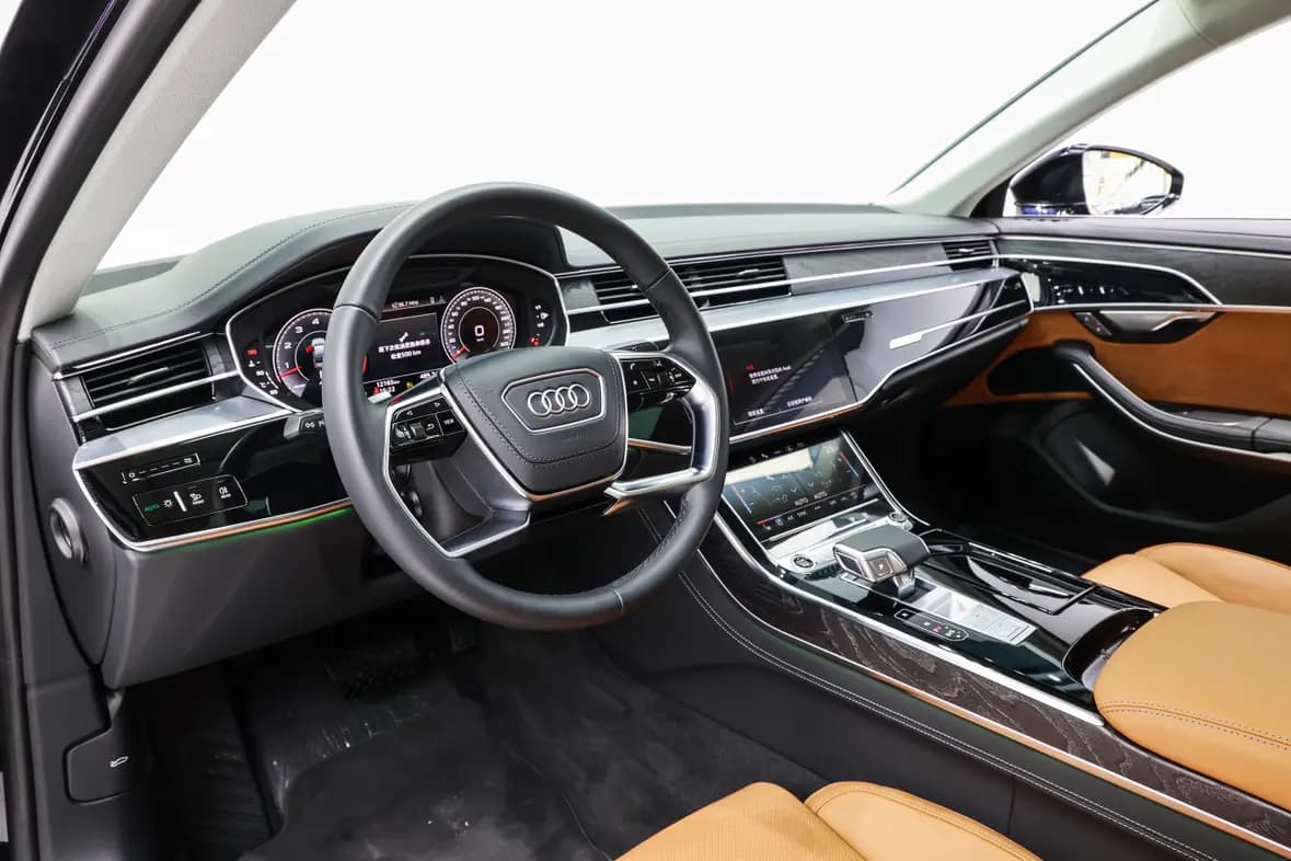 Audi A8 2025 г. 12132 км. — фото 19