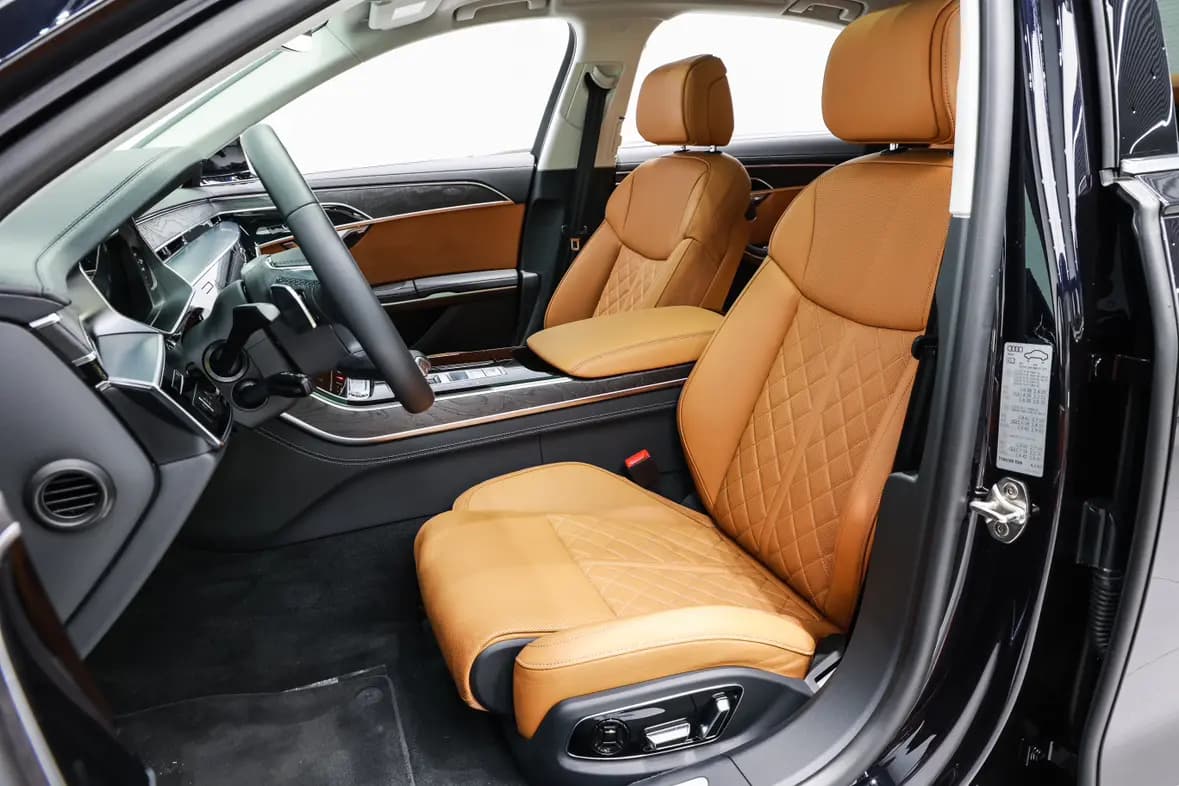 Audi A8 2025 г. 12132 км. — фото 21