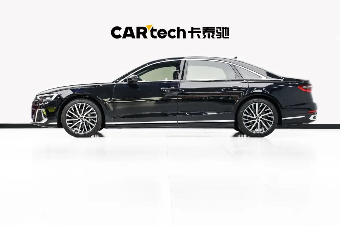 Audi A8 2025 г. 12132 км. — фото 4