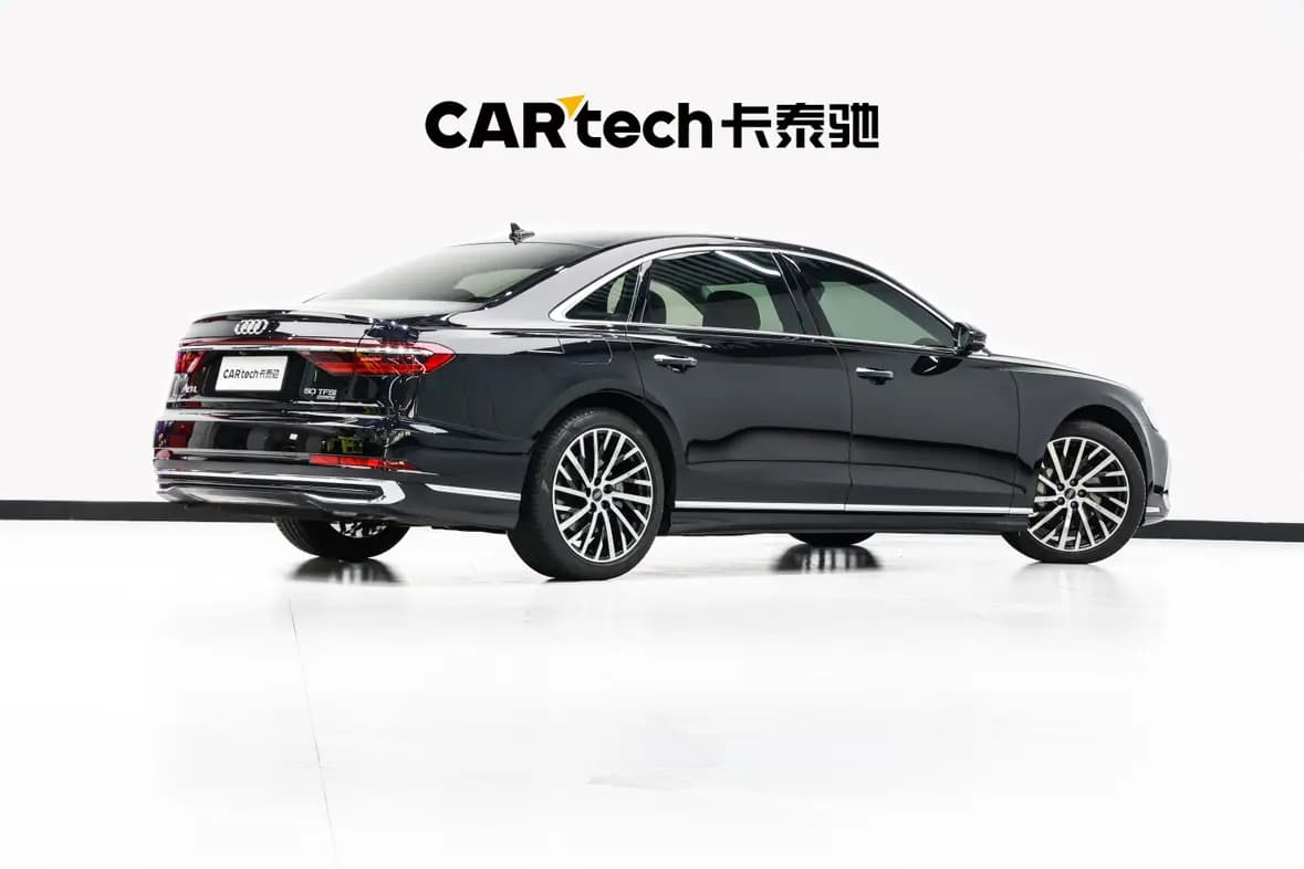 Audi A8 2025 г. 12132 км. — фото 7