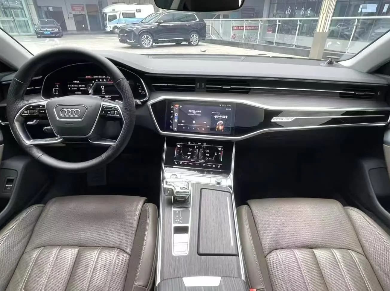 Audi A7L 2023 г. 35070 км. — фото 7