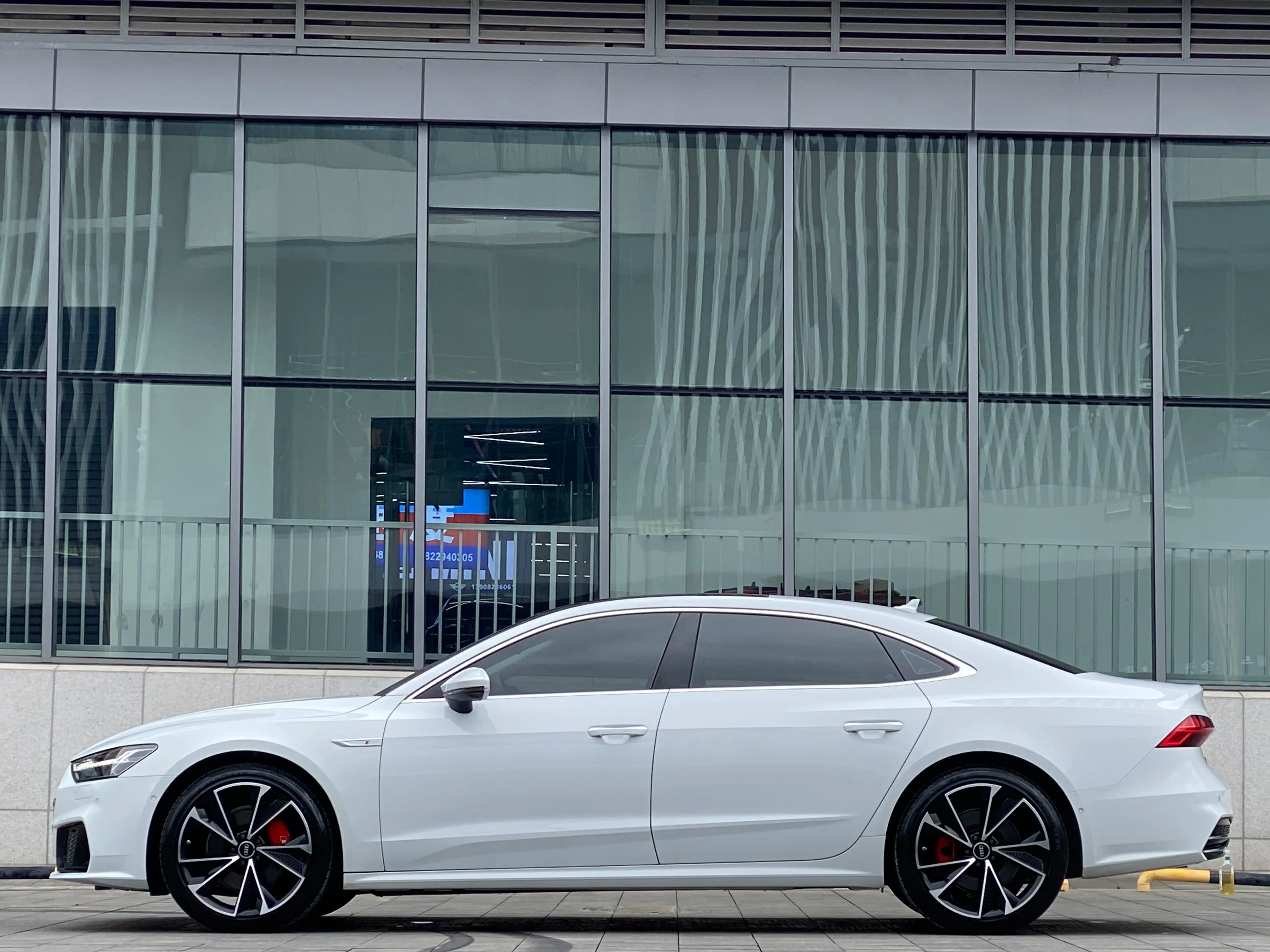 Audi A7L 2024 г. 20000 км. — фото 3