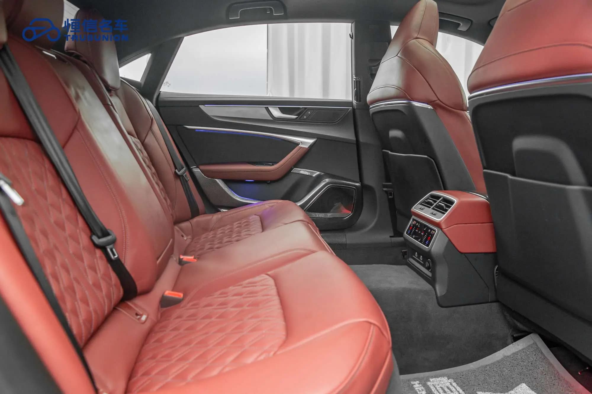 Audi A7L 2024 г. 24300 км. — фото 22