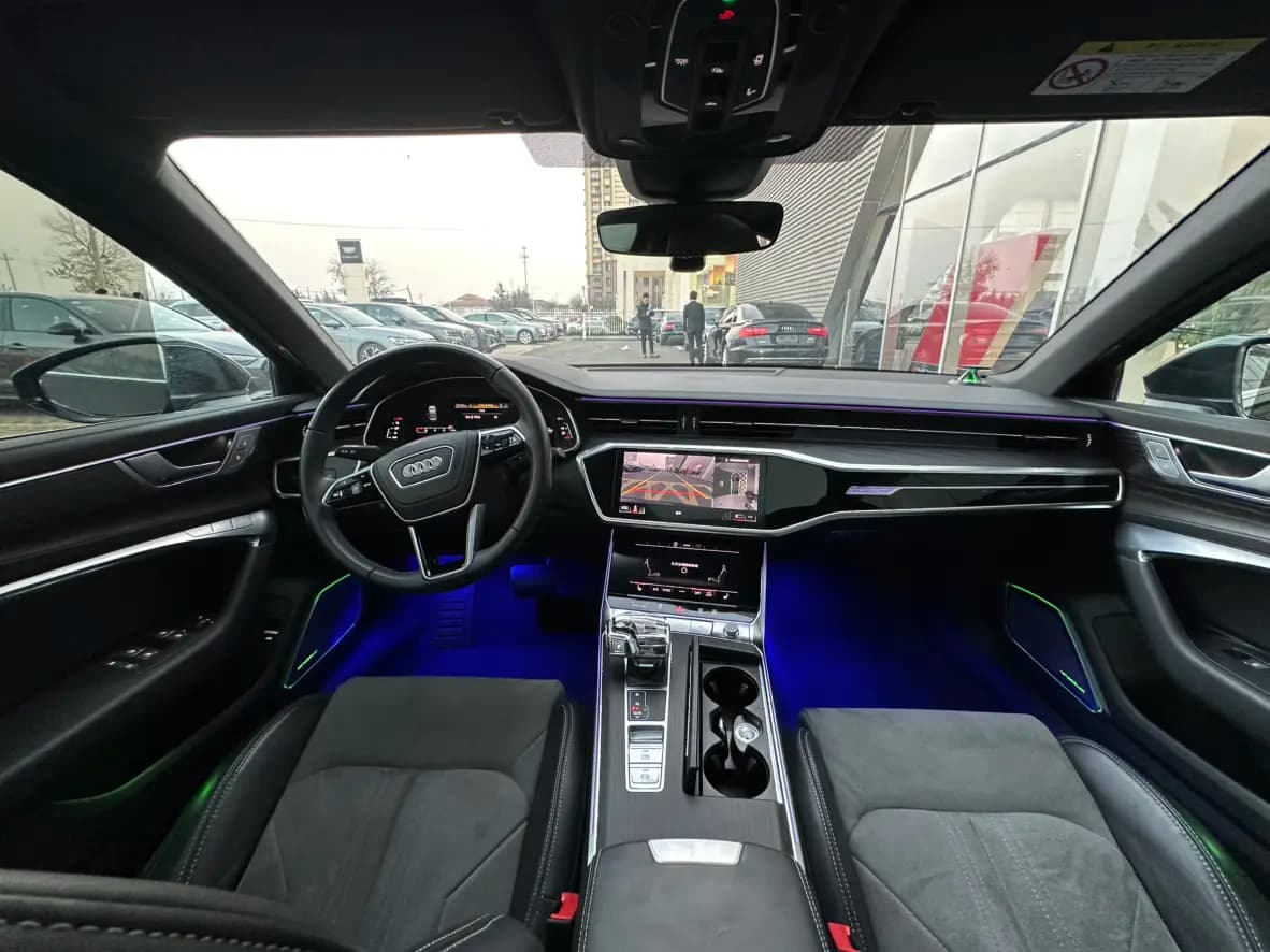 Audi A6L 2024 г. 31005 км. — фото 11