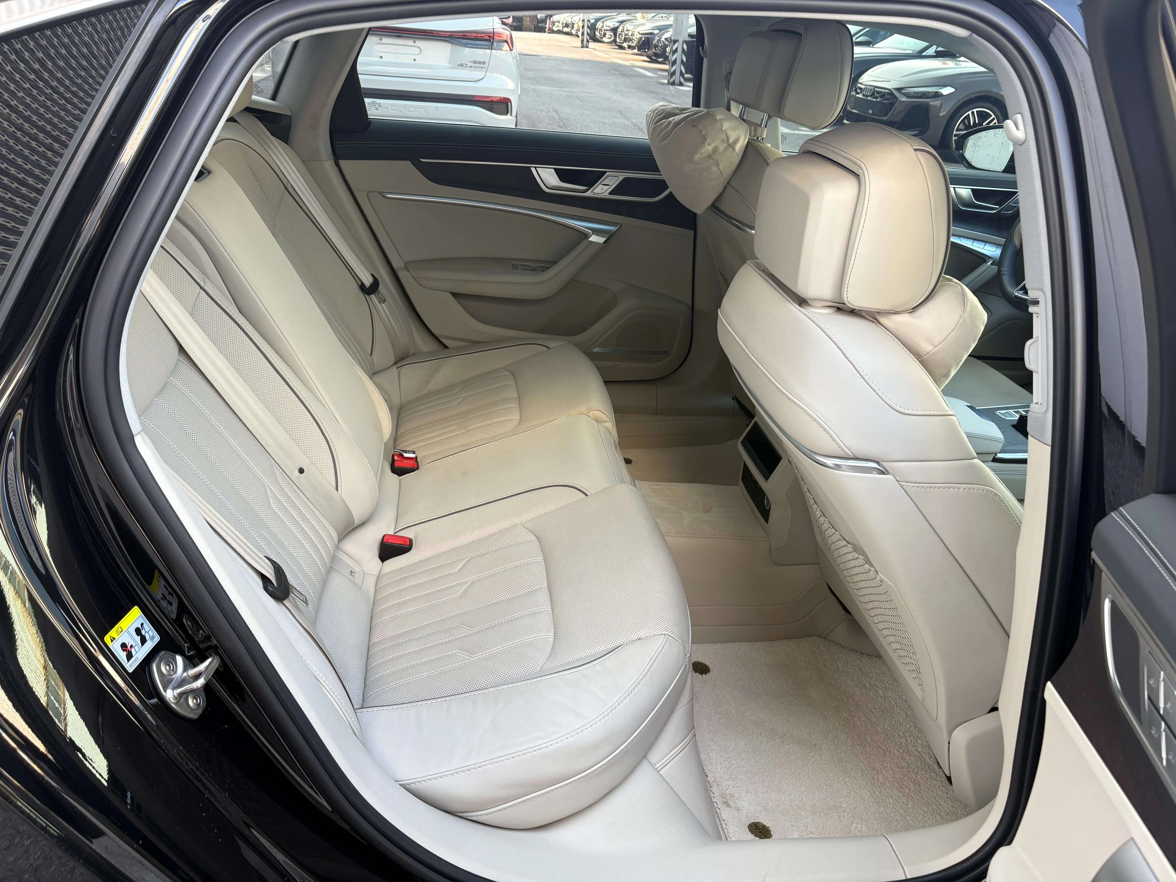 Audi A6L 2023 г. 39038 км. — фото 24