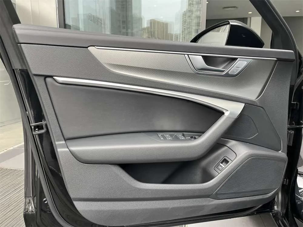 Audi A6L 2023 г. 18507 км. — фото 8