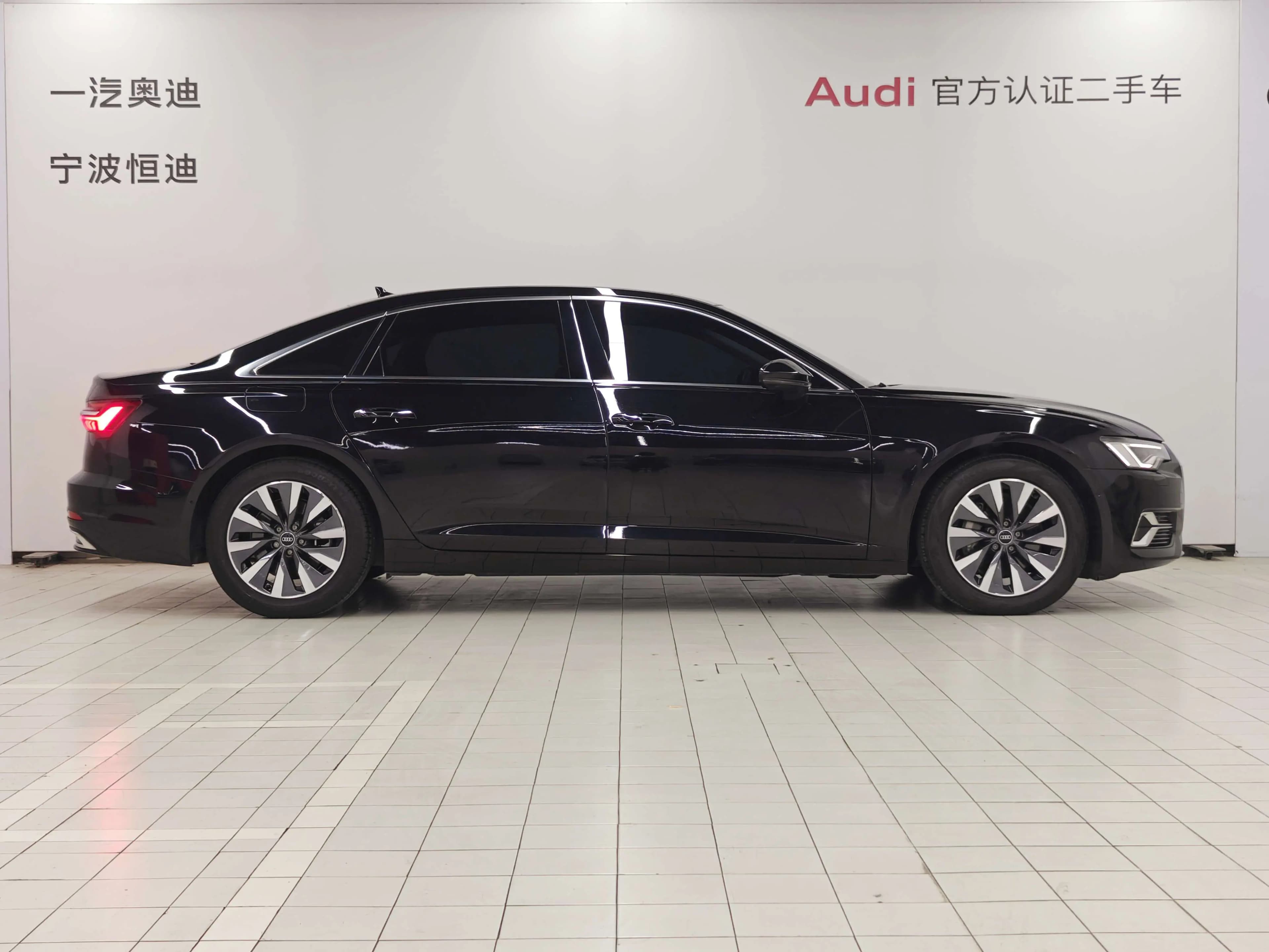 Audi A6L 2024 г. 37008 км. — фото 5