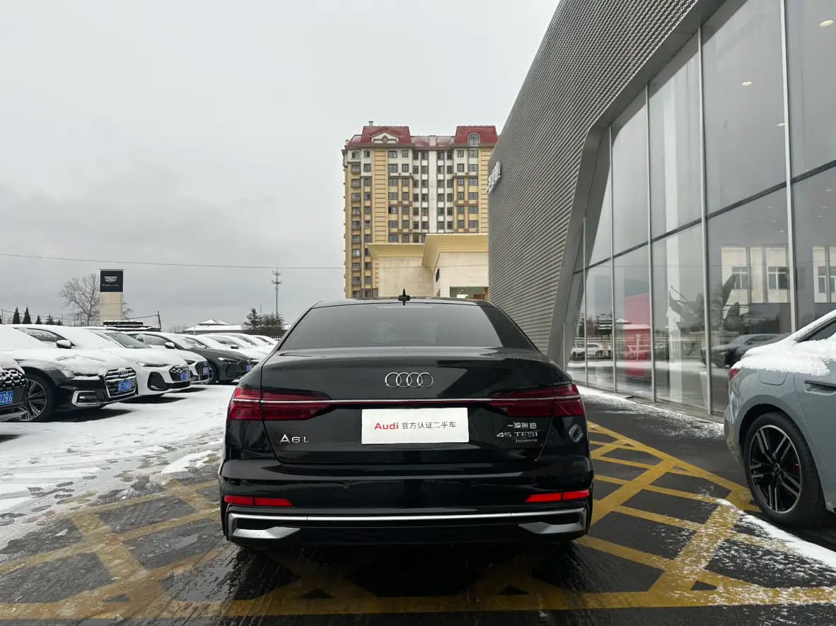 Audi A6L 2022 г. 54009 км. — фото 5