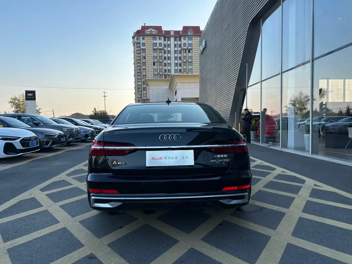 Audi A6L 2024 г. 13012 км. — фото 5