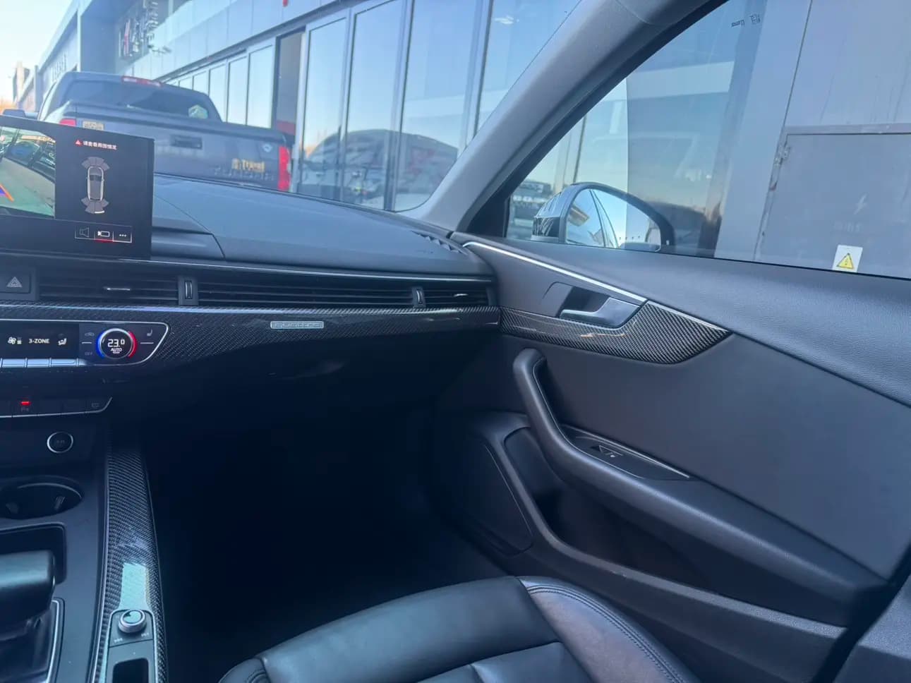 Audi A4 2021 г. 60036 км. — фото 10