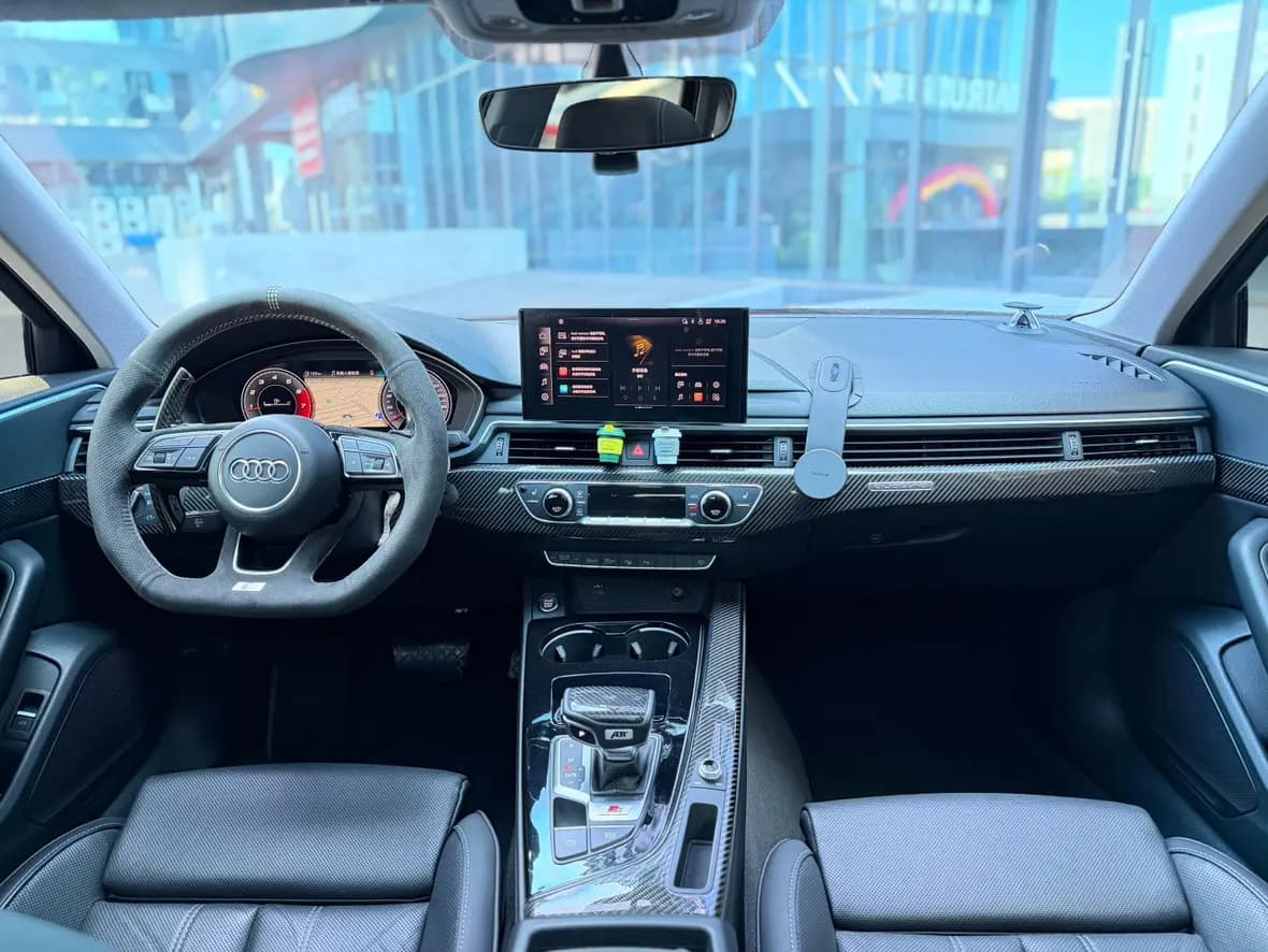 Audi A4L 2021 г. 59055 км. — фото 8