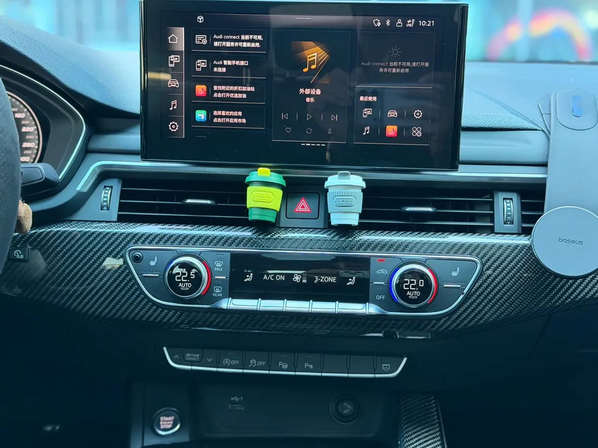 Audi A4L 2021 г. 59055 км. — фото 9
