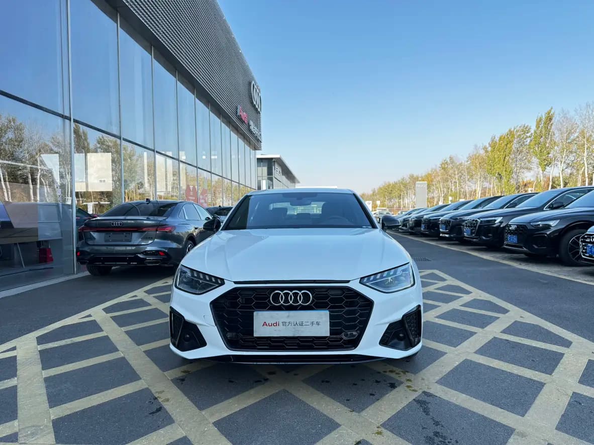 Audi A4L 2025 г. 7063 км. — фото 2