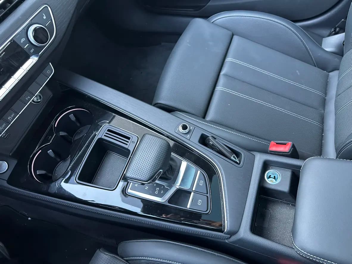 Audi A4L 2025 г. 7063 км. — фото 12