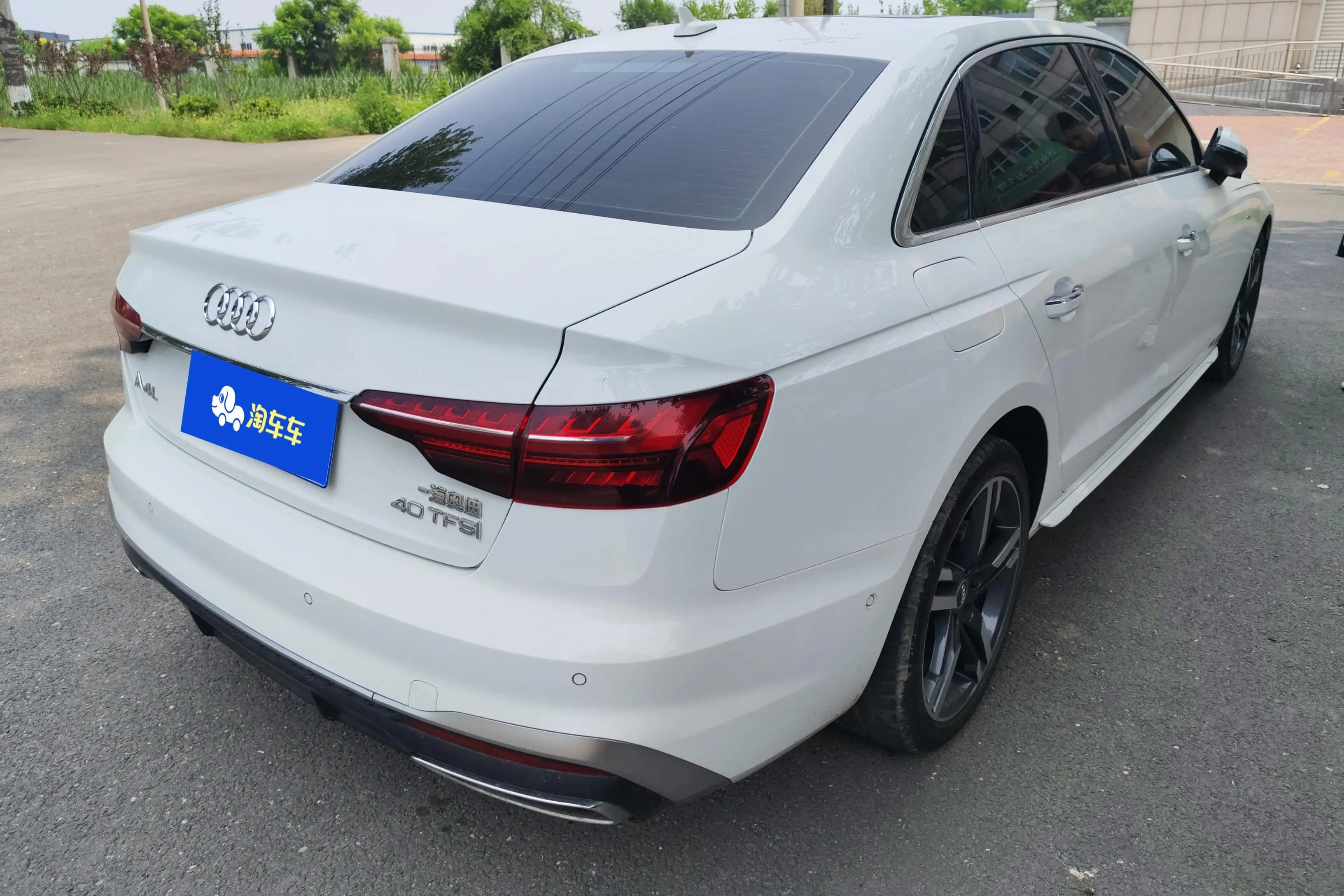Audi A4L 2022 г. 46726 км. — фото 3