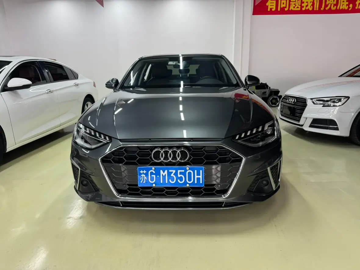 Audi A4L 2021 г. 63075 км. — фото 2