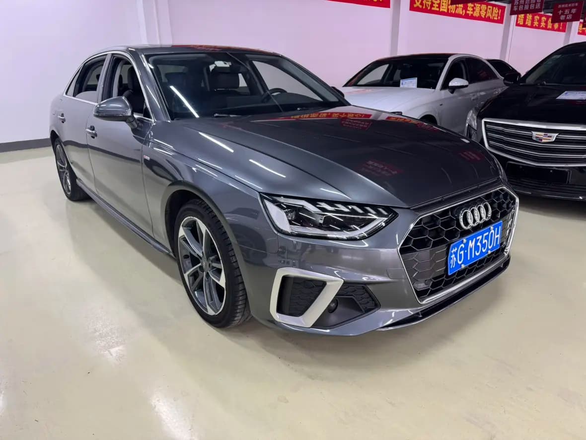 Audi A4L 2021 г. 63075 км. — фото 3