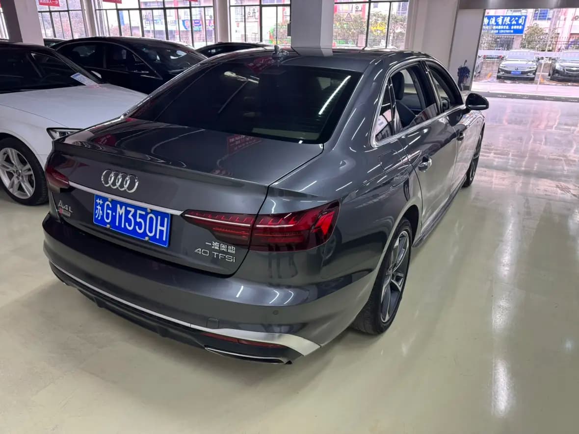 Audi A4L 2021 г. 63075 км. — фото 6