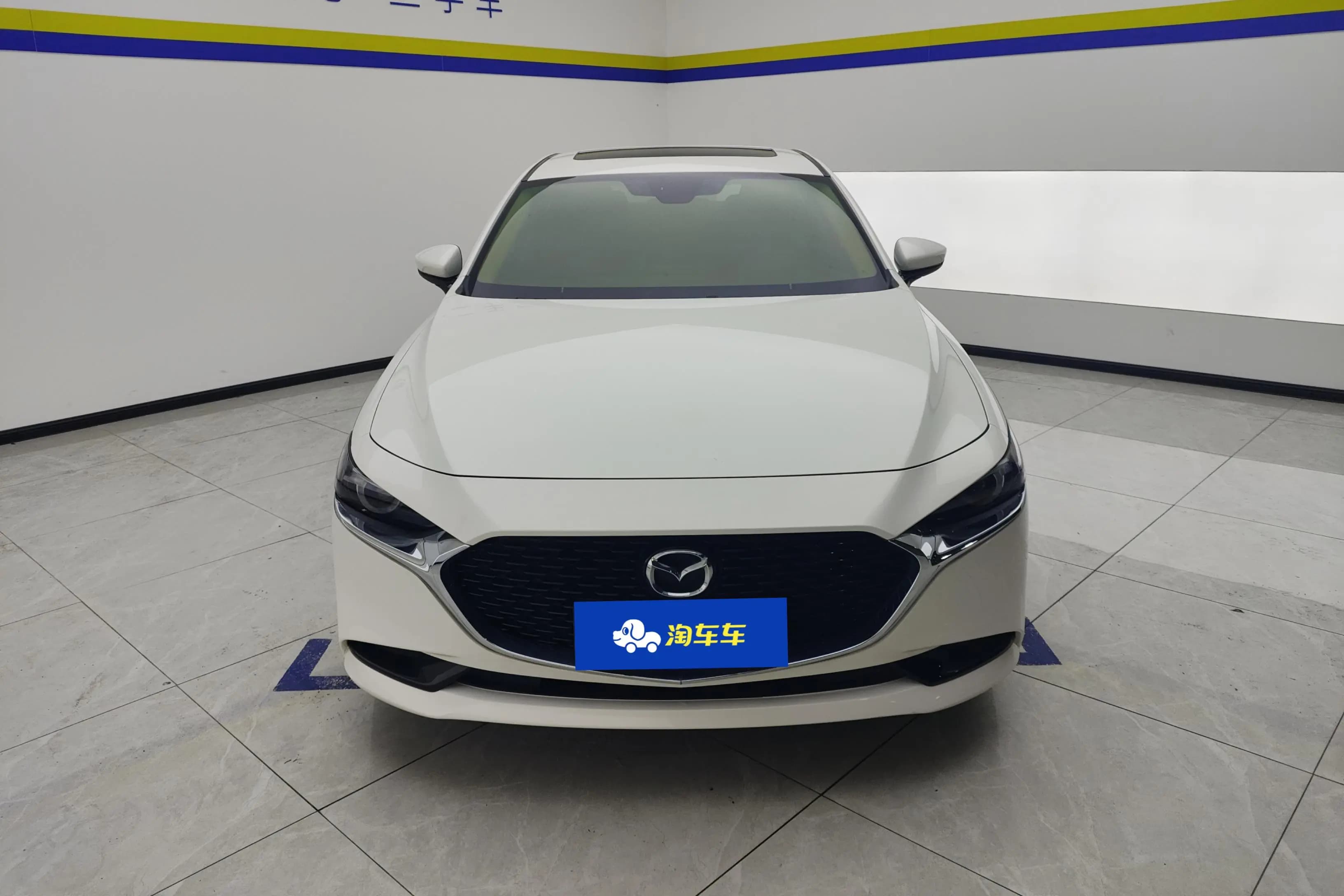 Mazda Axela 2022 г. 36176 км. — фото 2