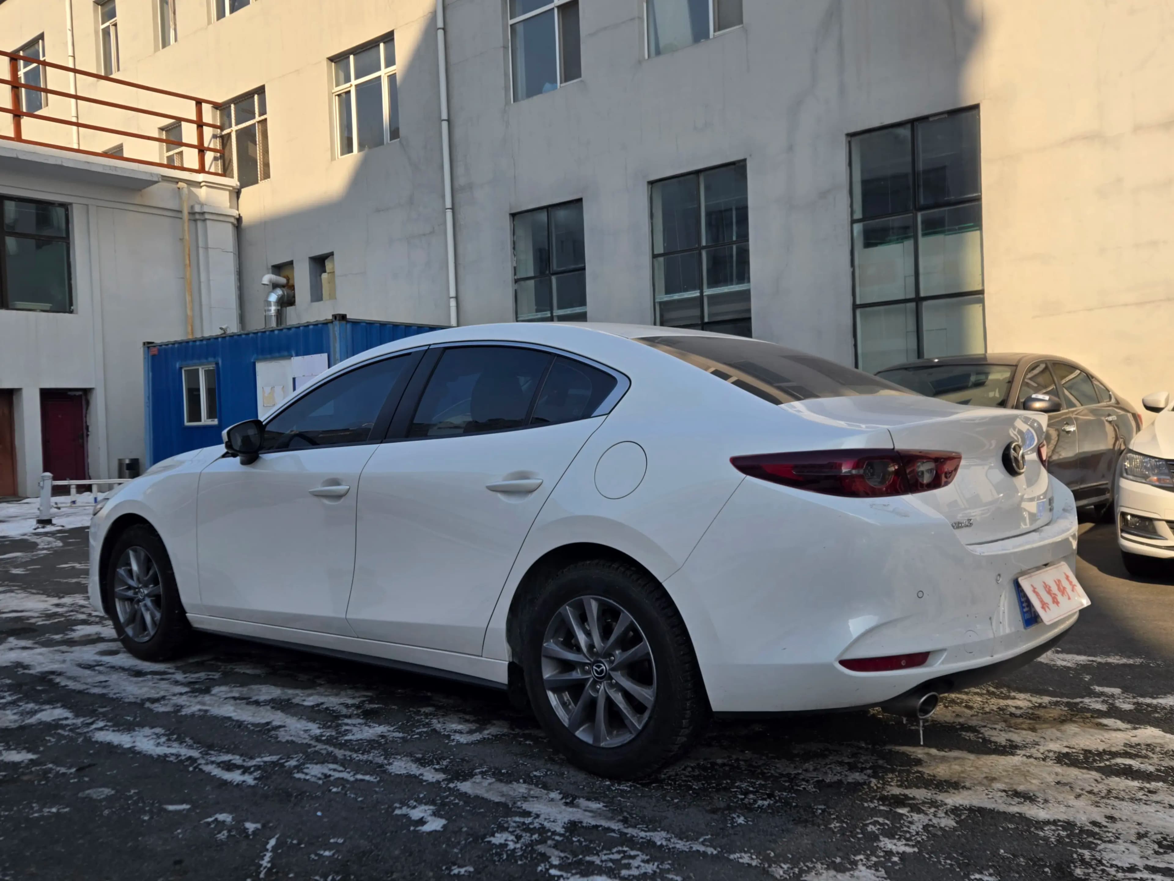 Mazda Axela 2024 г. 34009 км. — фото 4