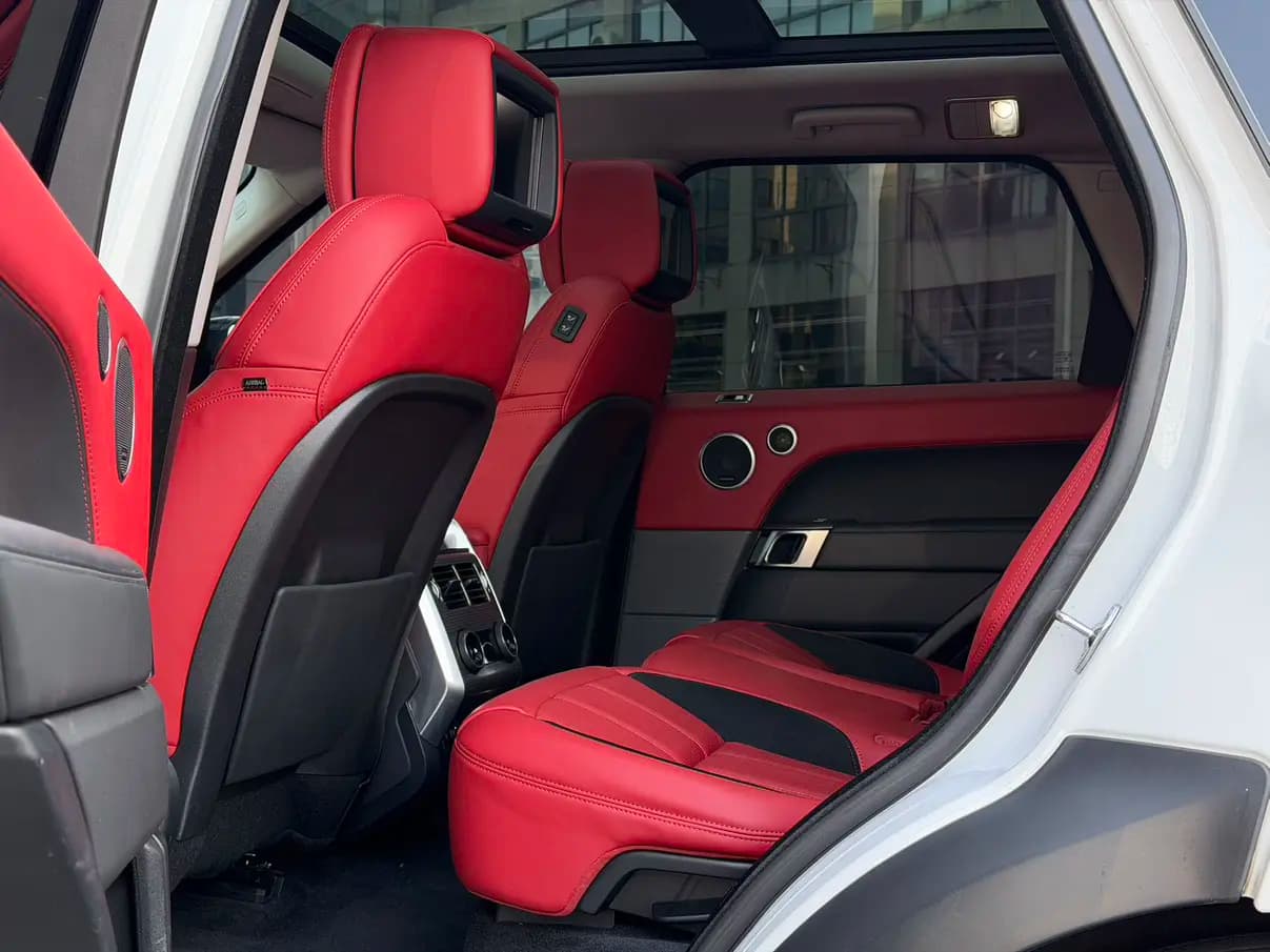 Land Rover Range Rover Sport 2021 г. 56000 км. — фото 11