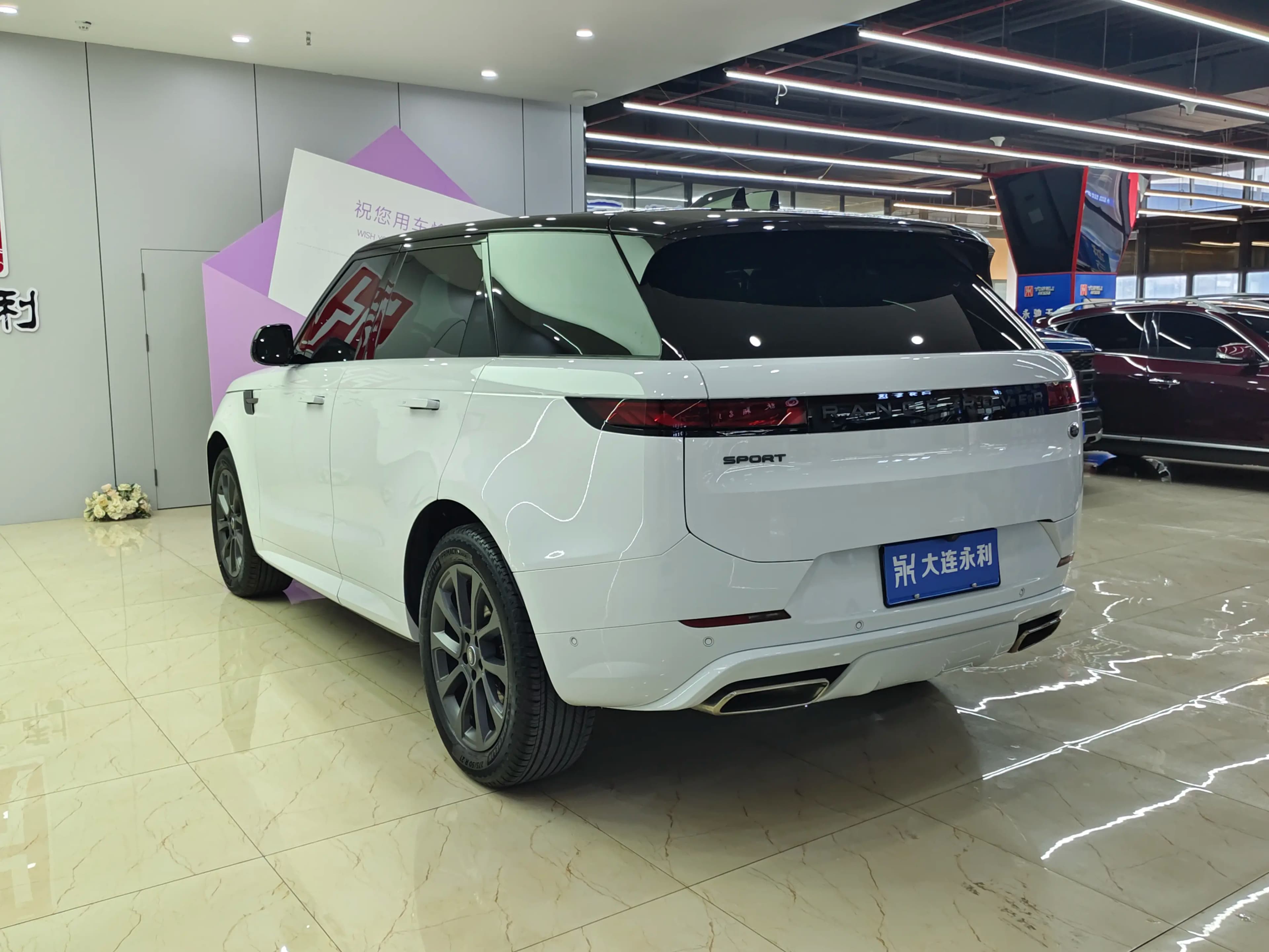 Land Rover Range Rover Sport 2024 г. 34000 км. — фото 5