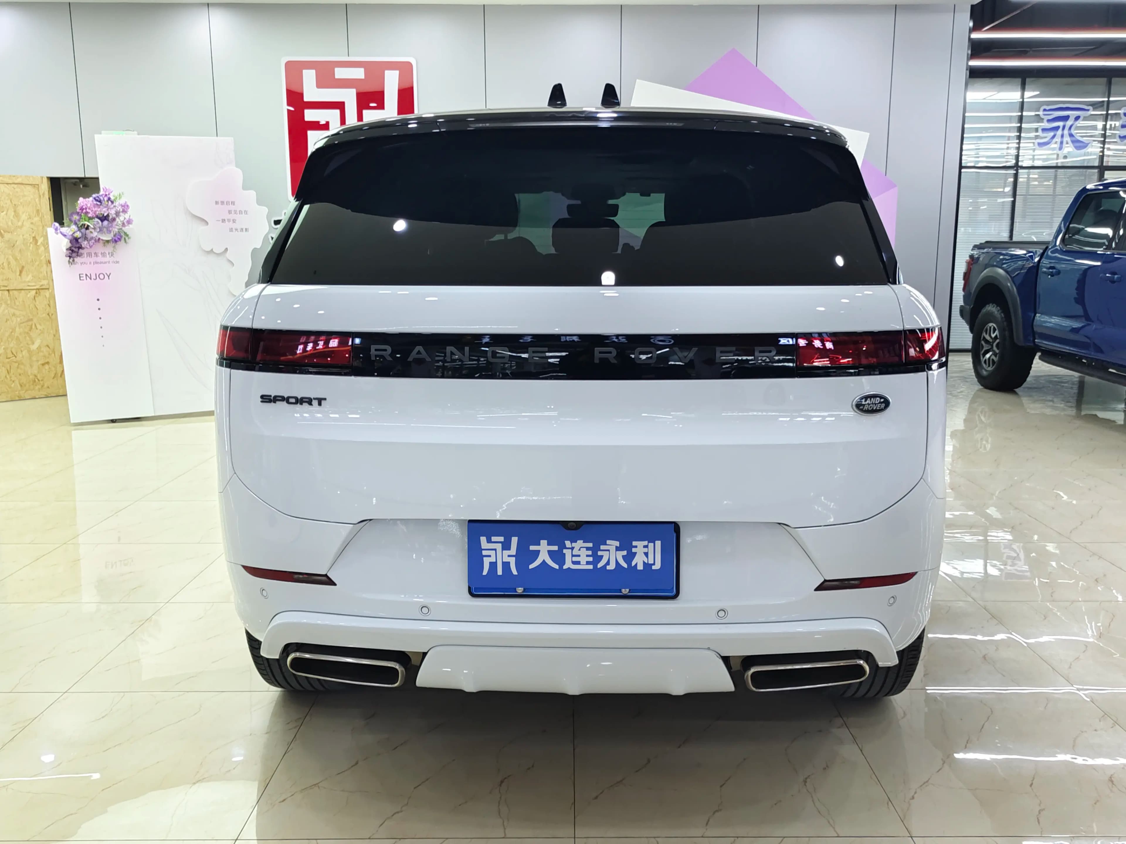 Land Rover Range Rover Sport 2024 г. 34000 км. — фото 6