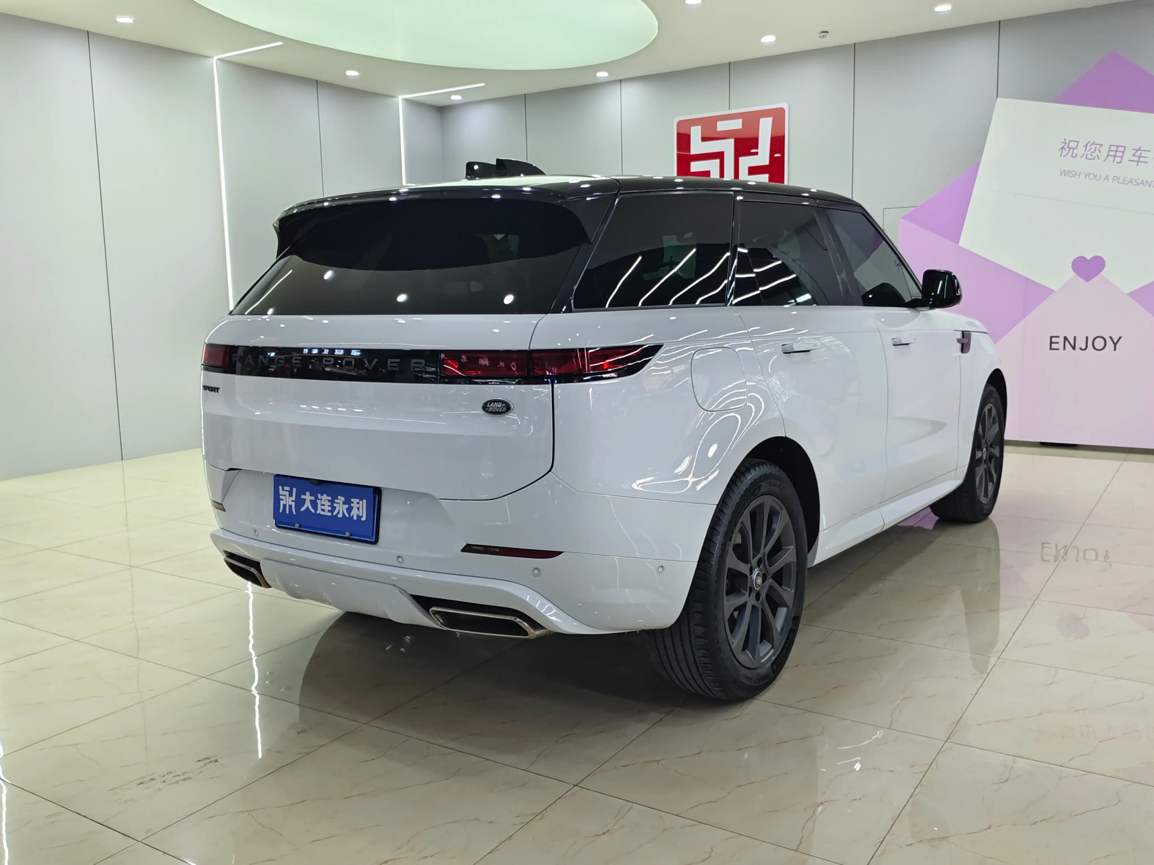 Land Rover Range Rover Sport 2024 г. 34000 км. — фото 7