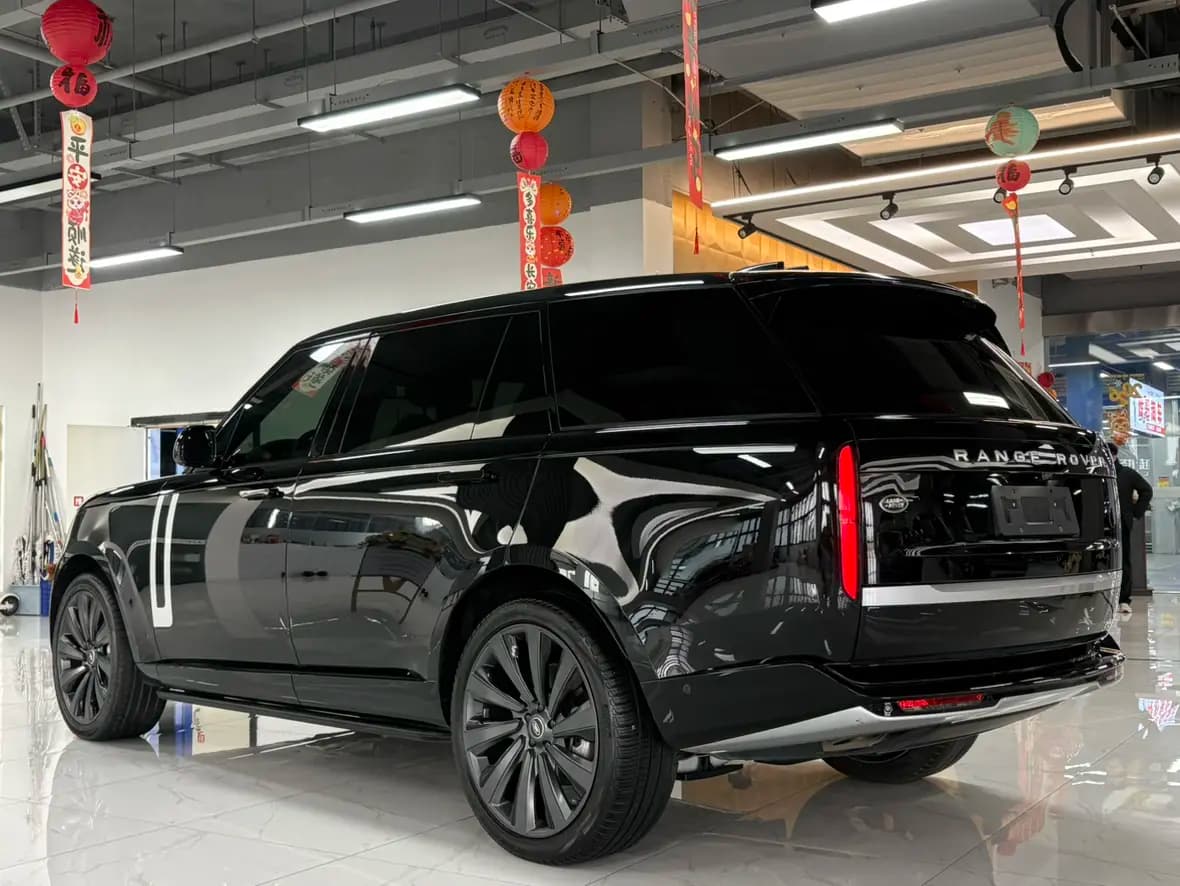 Land Rover Range rover 2023 г. 72135 км. — фото 3