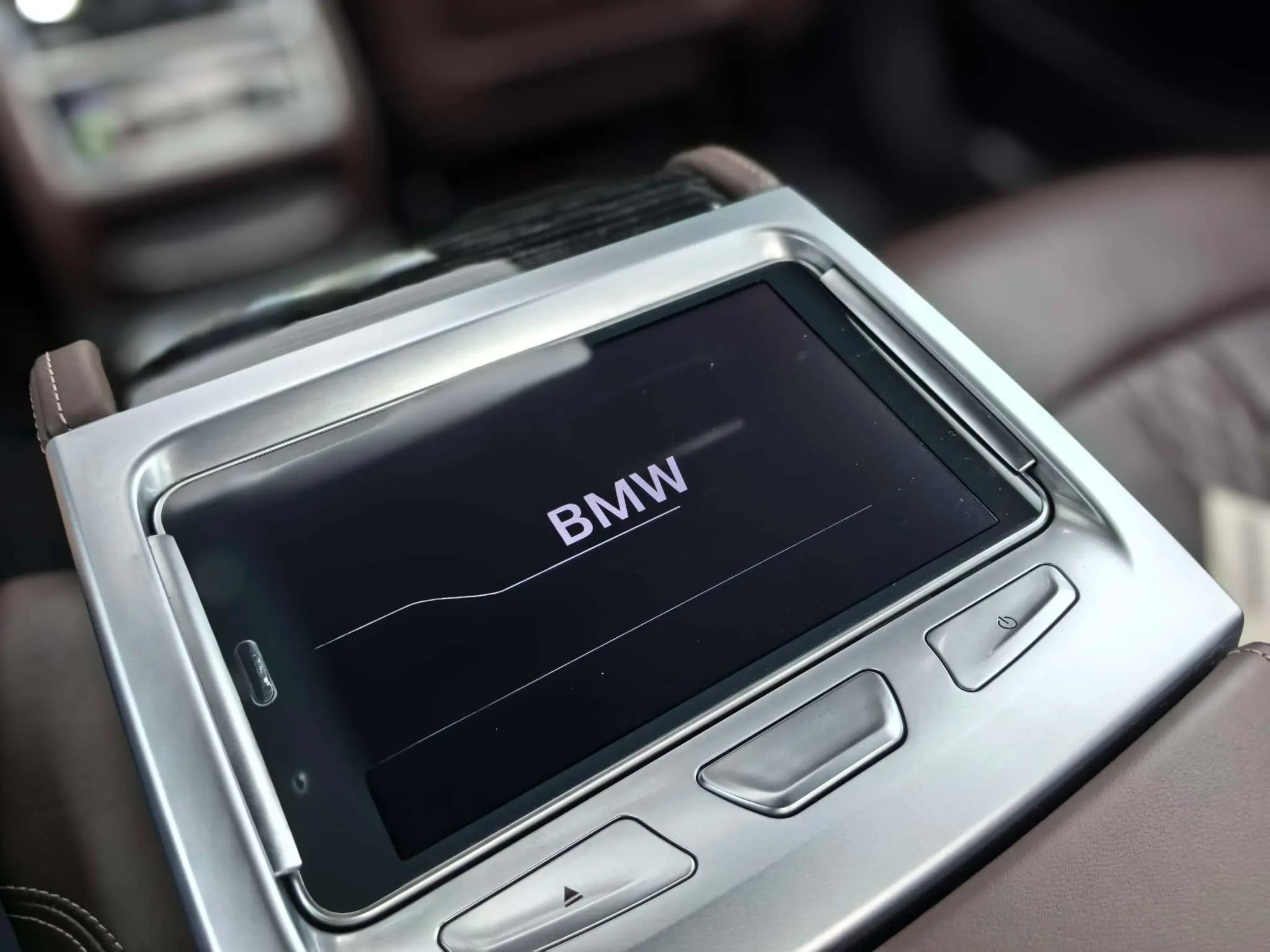 BMW 7 Series 2021 г. 69127 км. — фото 12