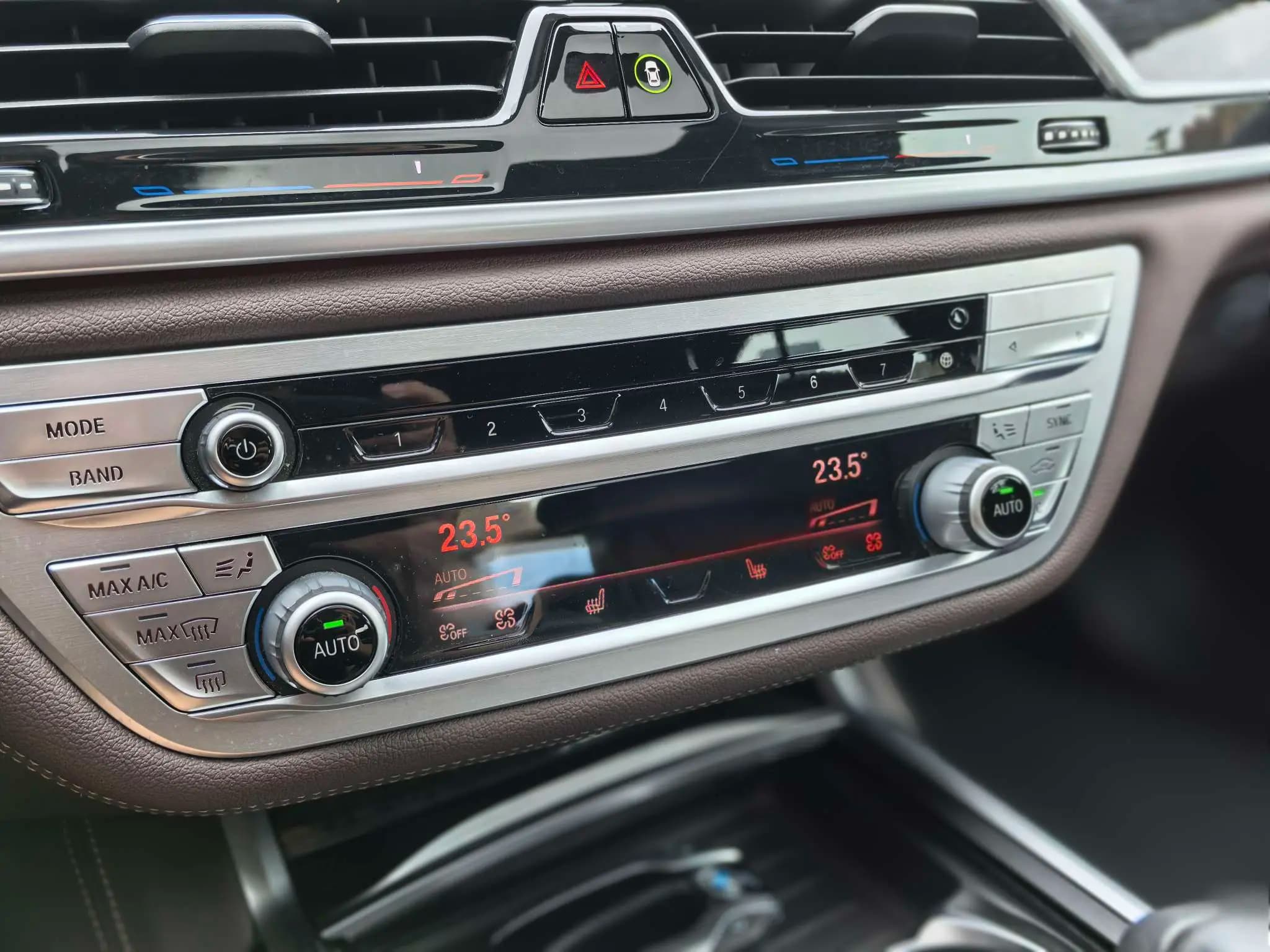 BMW 7 Series 2021 г. 69127 км. — фото 14