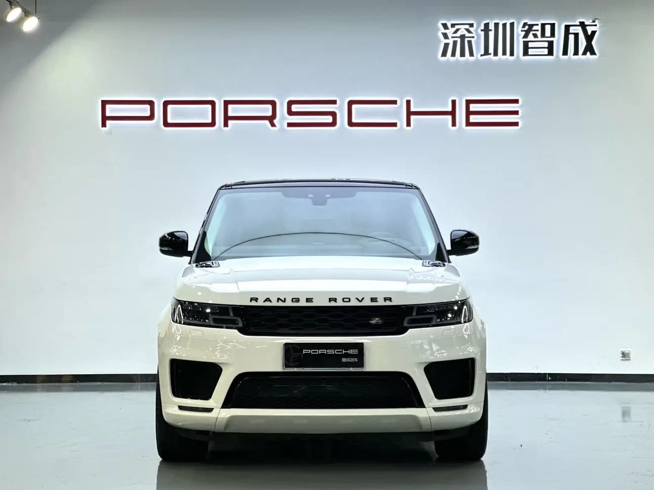 Land Rover Range Rover Sport 2023 г. 20000 км. — фото 2