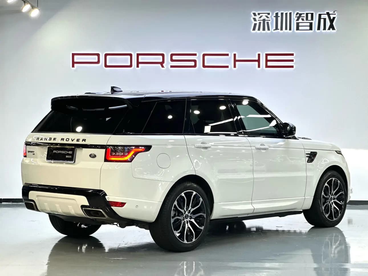 Land Rover Range Rover Sport 2023 г. 20000 км. — фото 6