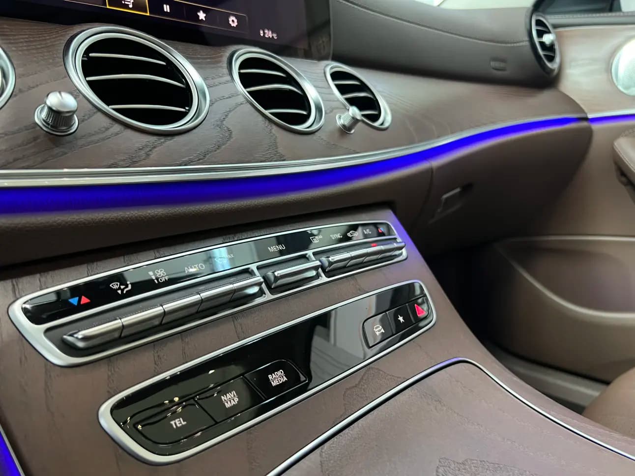 Mercedes-Benz E-Class 2023 г. 69081 км. — фото 20
