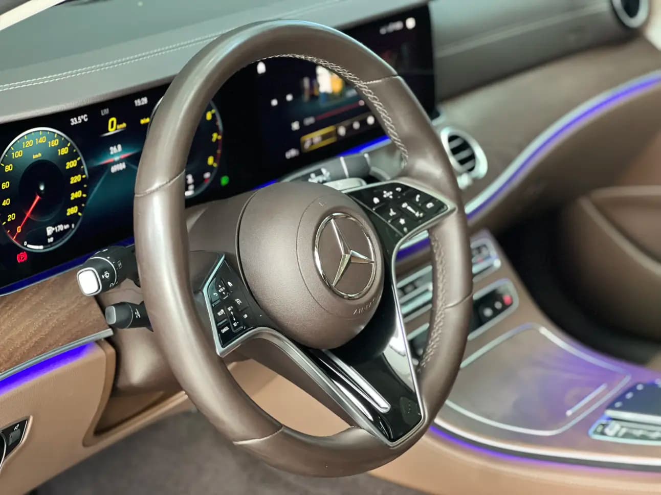 Mercedes-Benz E-Class 2023 г. 69081 км. — фото 44
