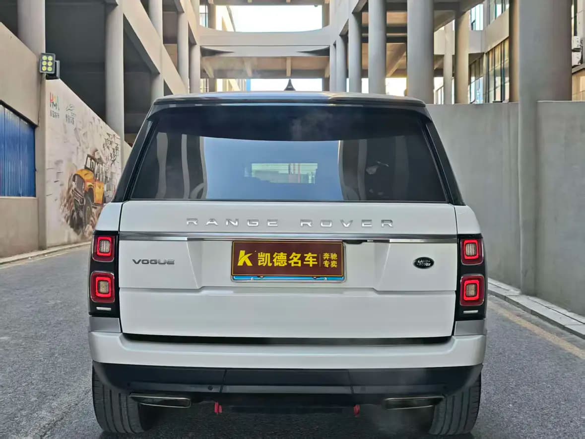 Land Rover Range rover 2022 г. 81137 км. — фото 4
