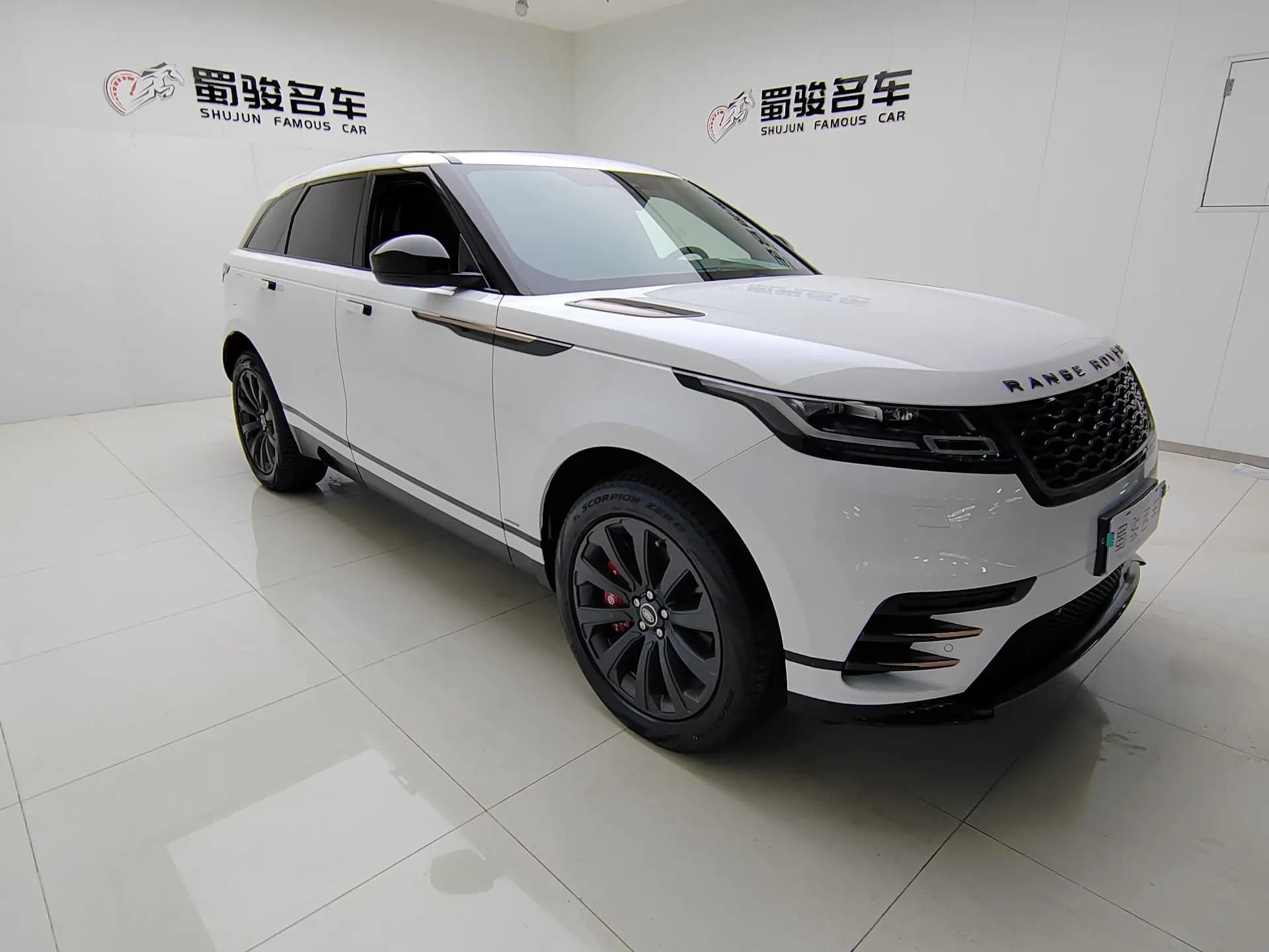 Land Rover Range Rover Velar 2021 г. 71438 км. — фото 3