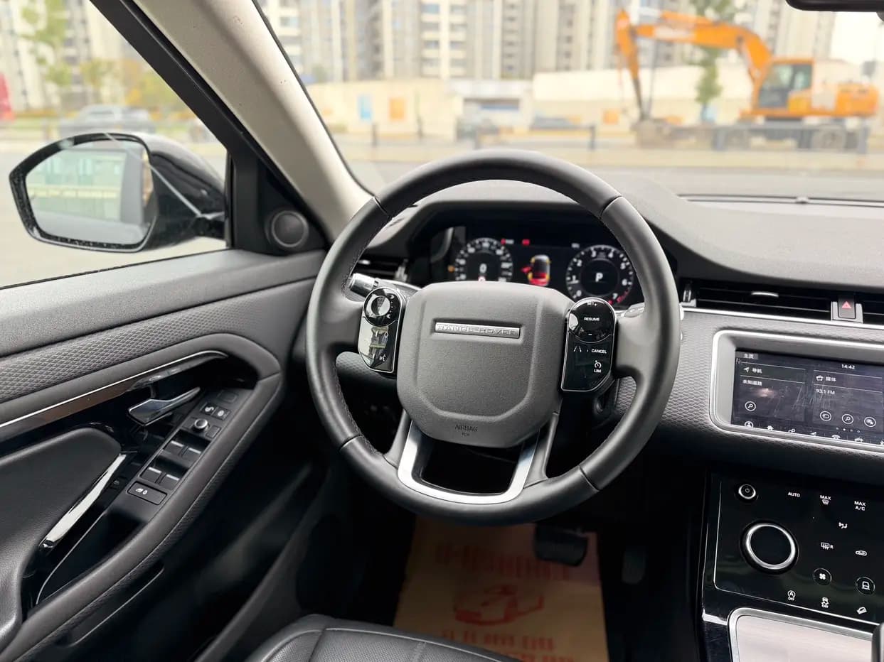 Land Rover Range Rover Evoque 2021 г. 87068 км. — фото 12