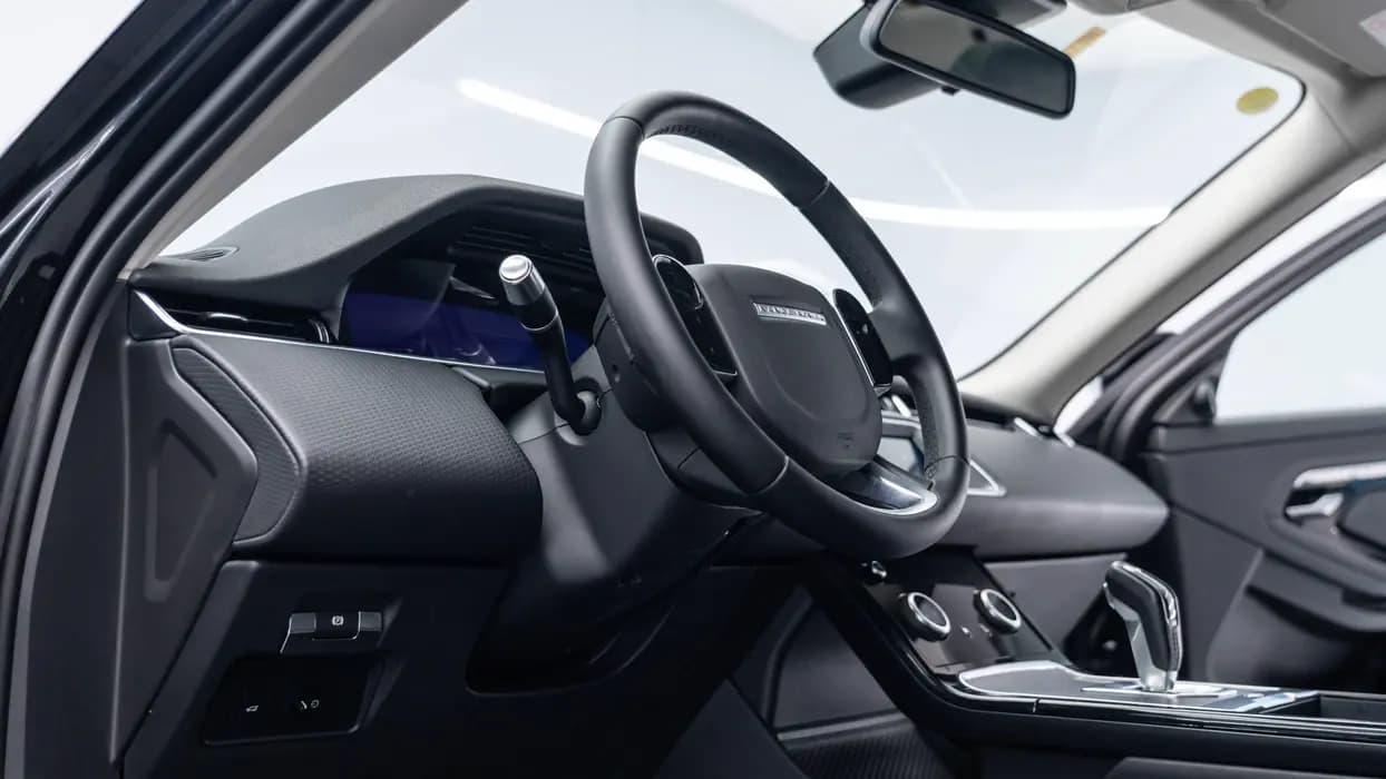 Land Rover Range Rover Evoque 2021 г. 87068 км. — фото 13