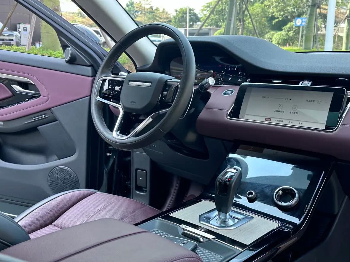 Land Rover Range Rover Evoque 2022 г. 48369 км. — фото 21