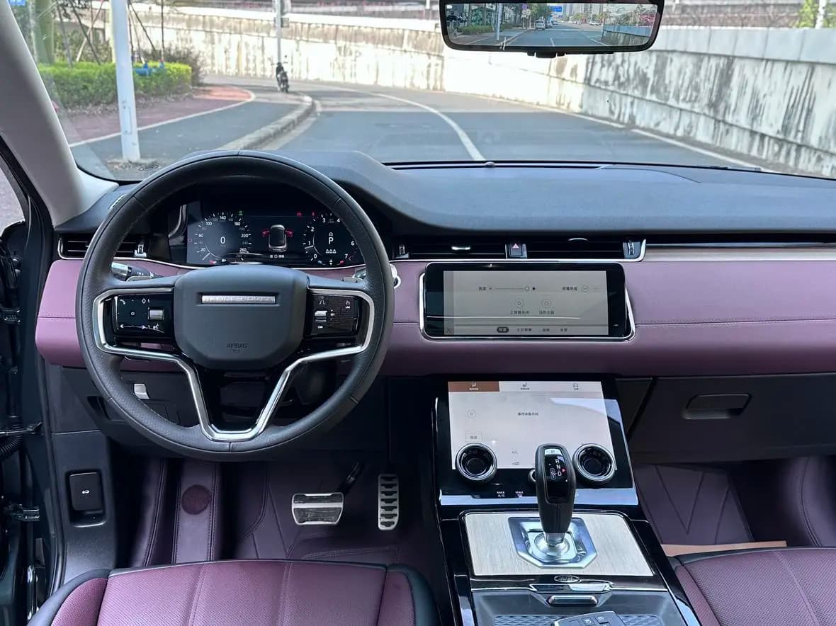 Land Rover Range Rover Evoque 2022 г. 48369 км. — фото 27